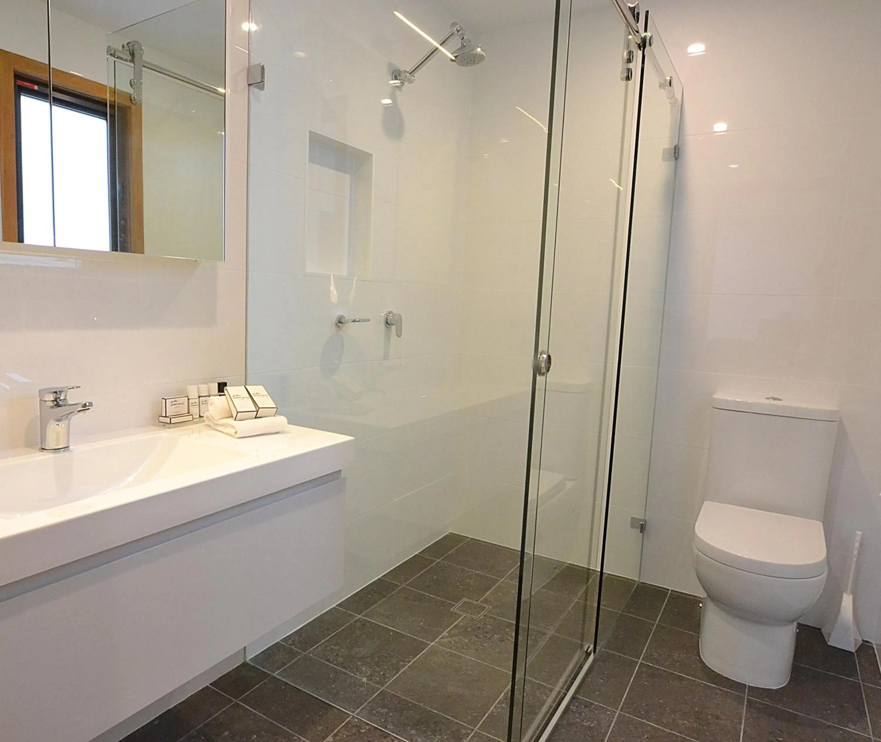 Bathroom in Oaks Lake Crackenback Resort