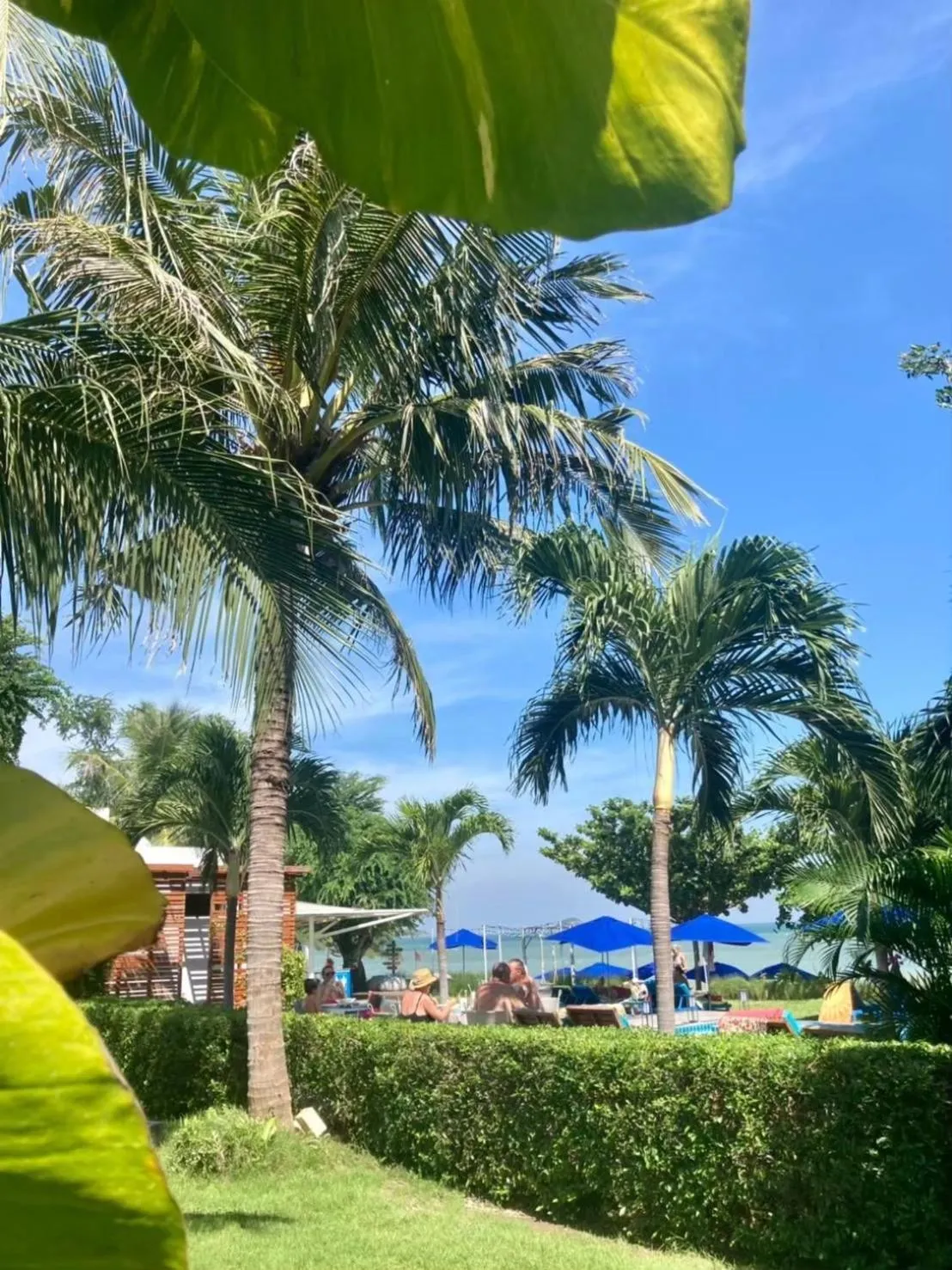 Swimming pool in Sanae Beach Hua Hin