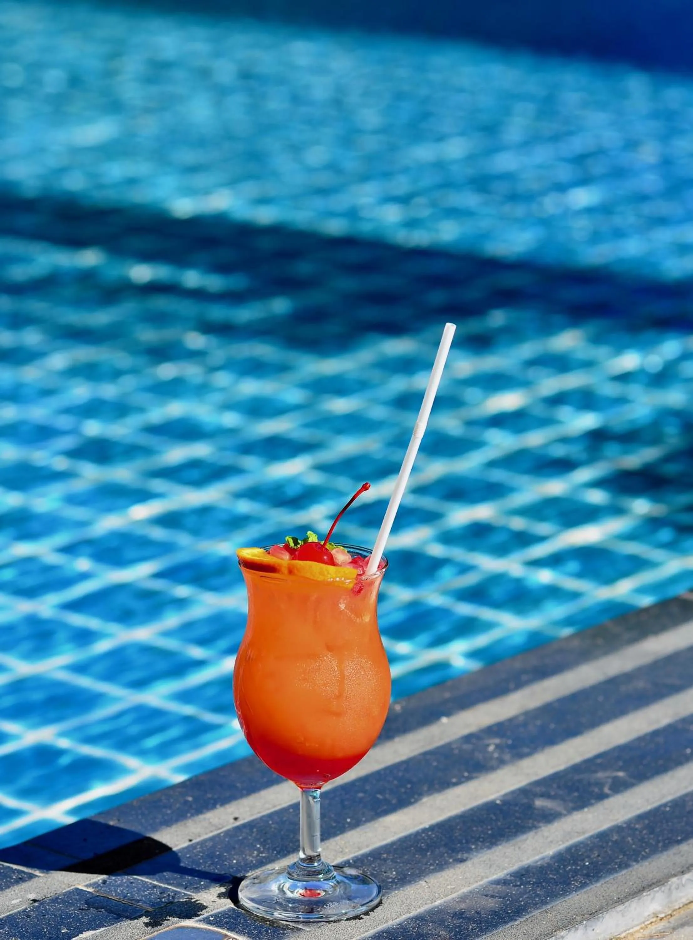 Drinks in Sanae Beach Hua Hin