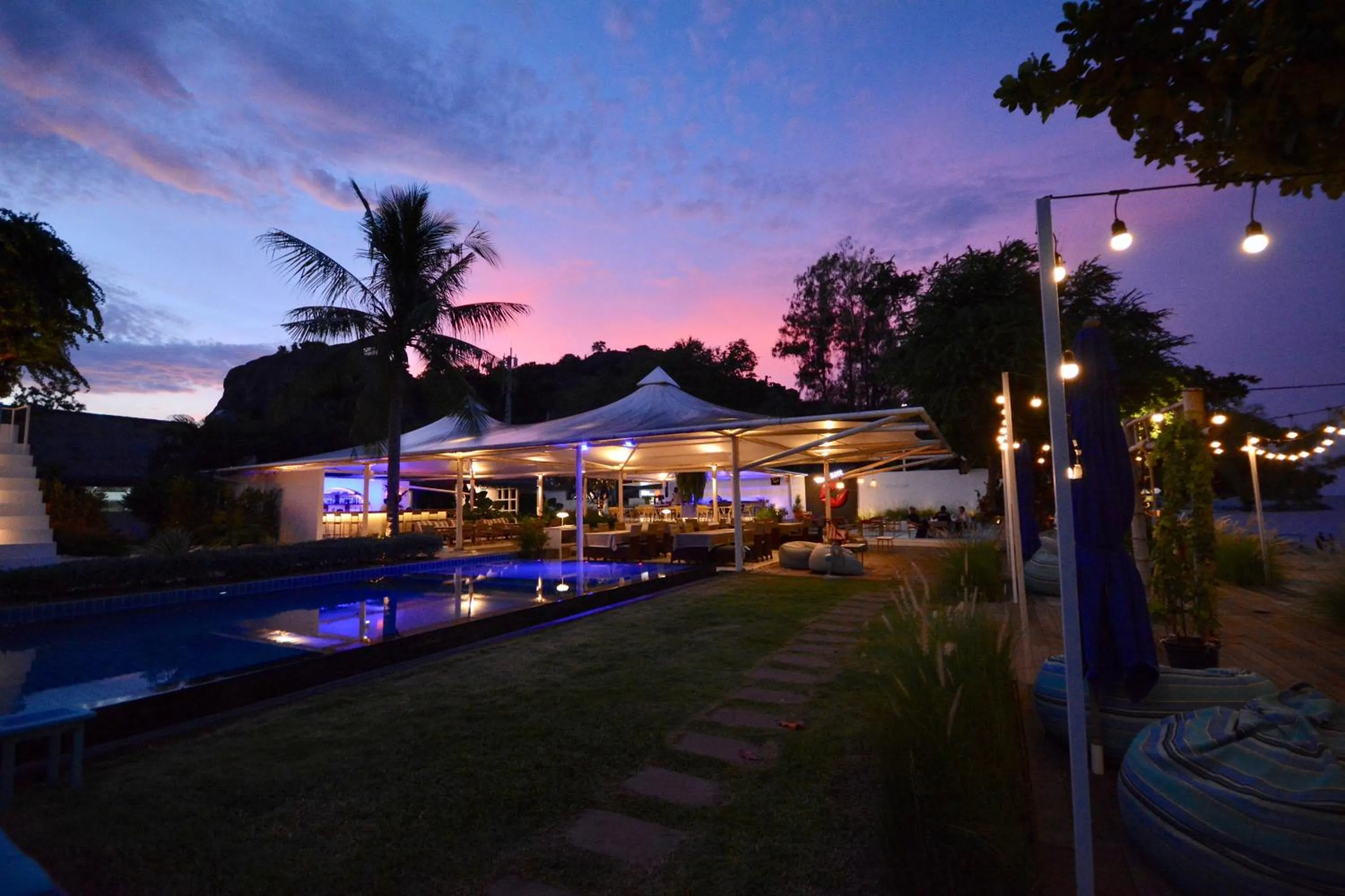 Swimming pool in Sanae Beach Hua Hin