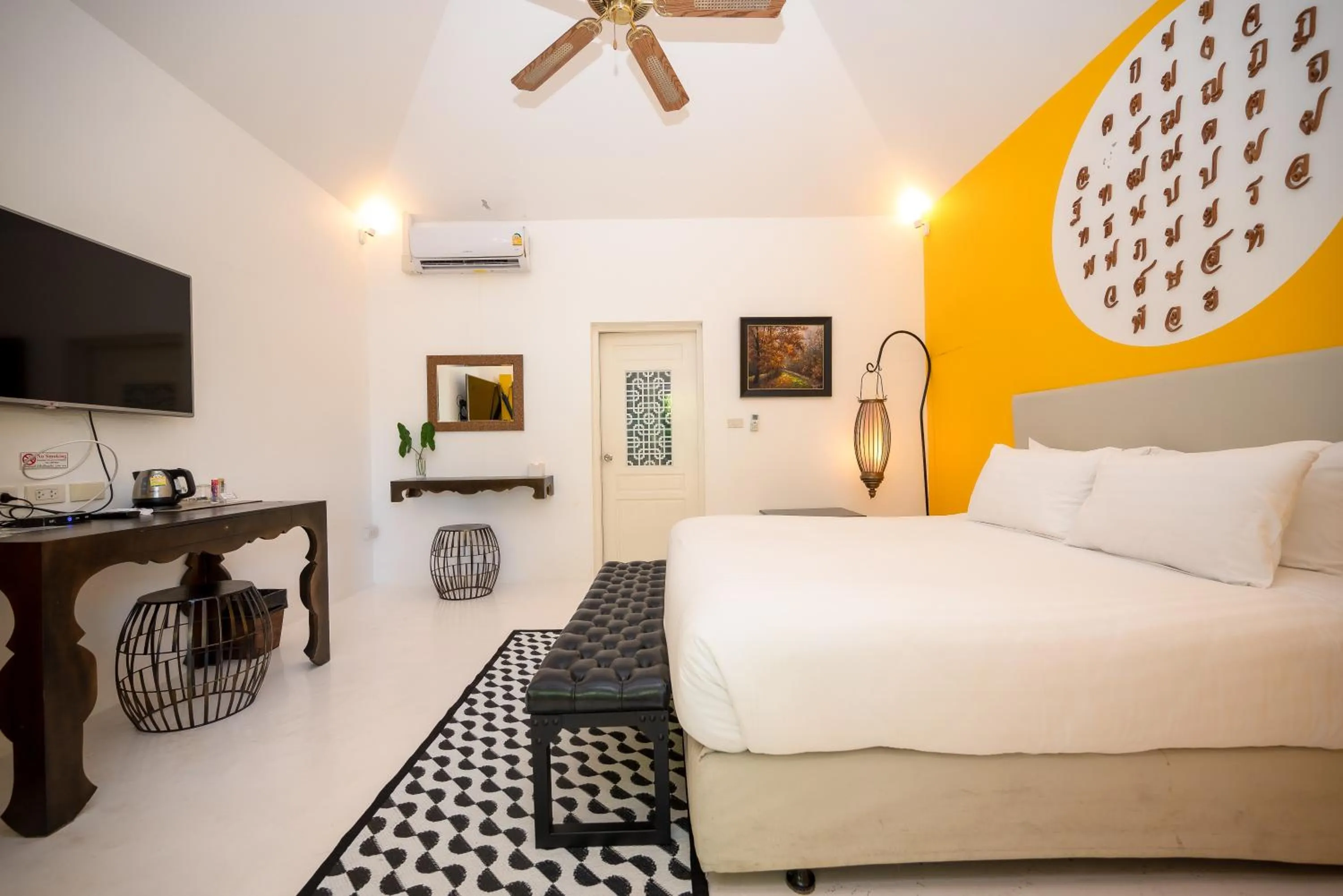 Bed in Sanae Beach Hua Hin