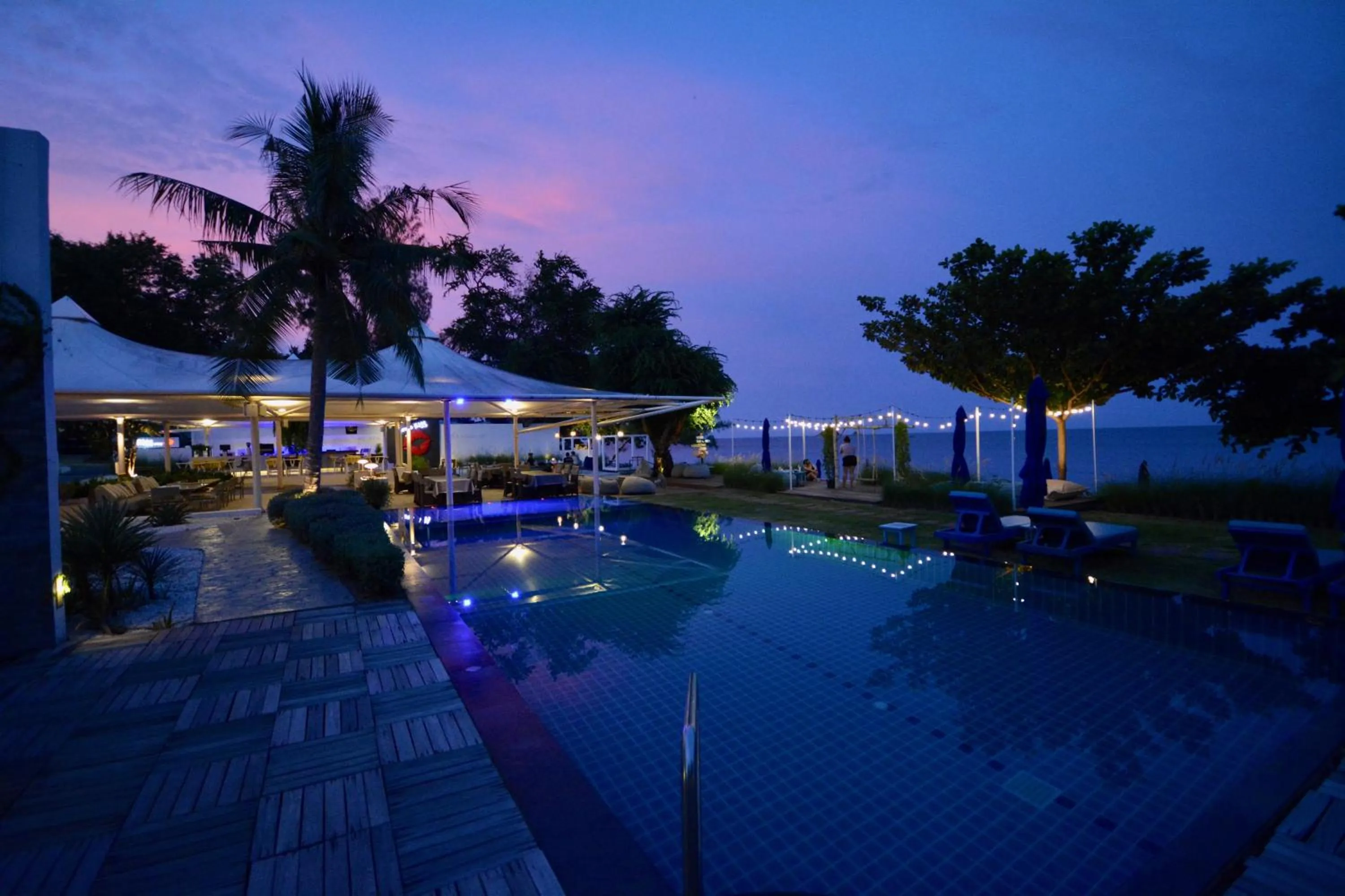 Swimming pool in Sanae Beach Hua Hin