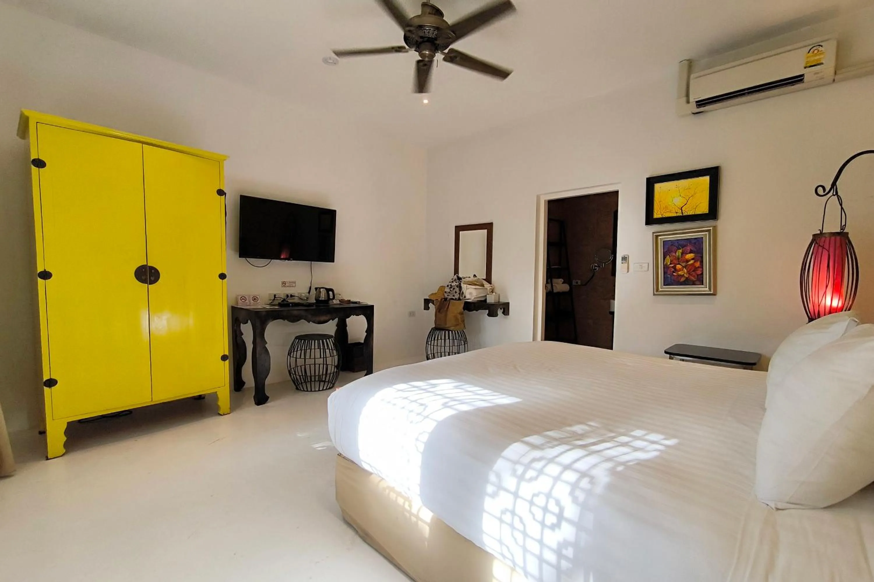 Bed in Sanae Beach Hua Hin