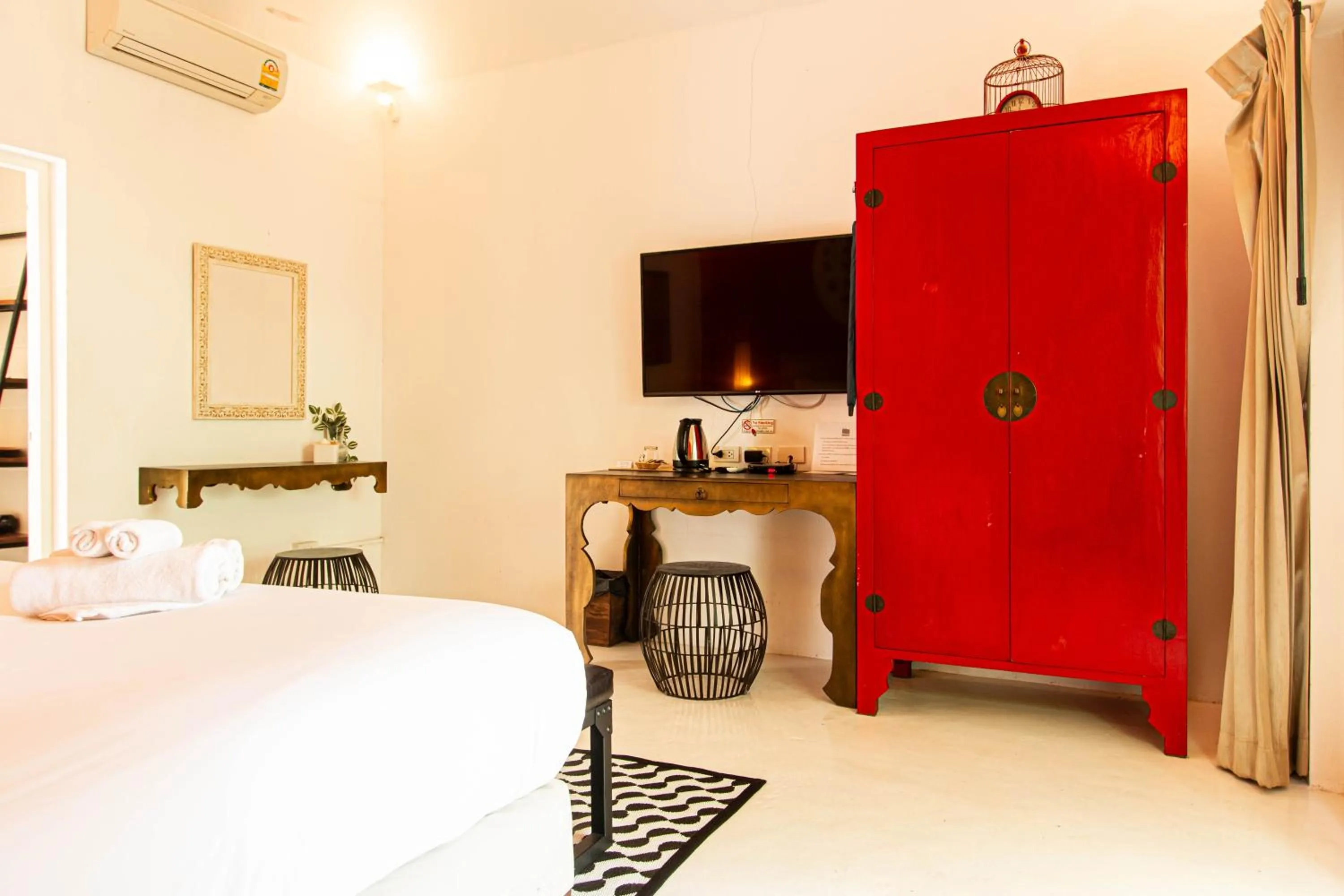 Bed in Sanae Beach Hua Hin