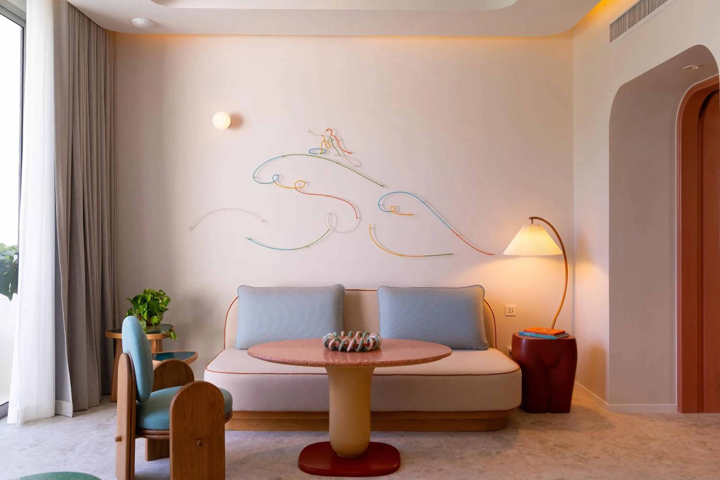 Living room, Bed in The Standard, Pattaya Na Jomtien