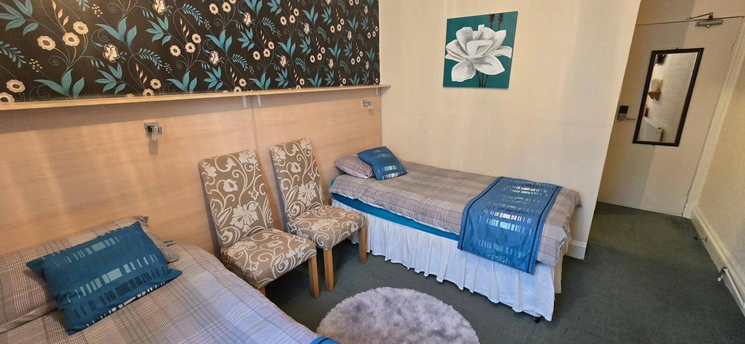 Bedroom, Bed in The Sands Hotel