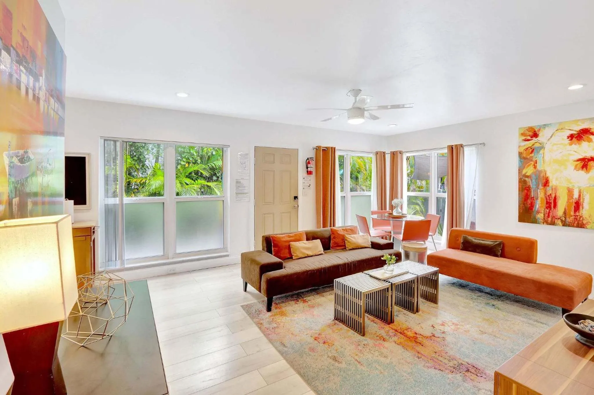 320-1 Las Olas Boulevard