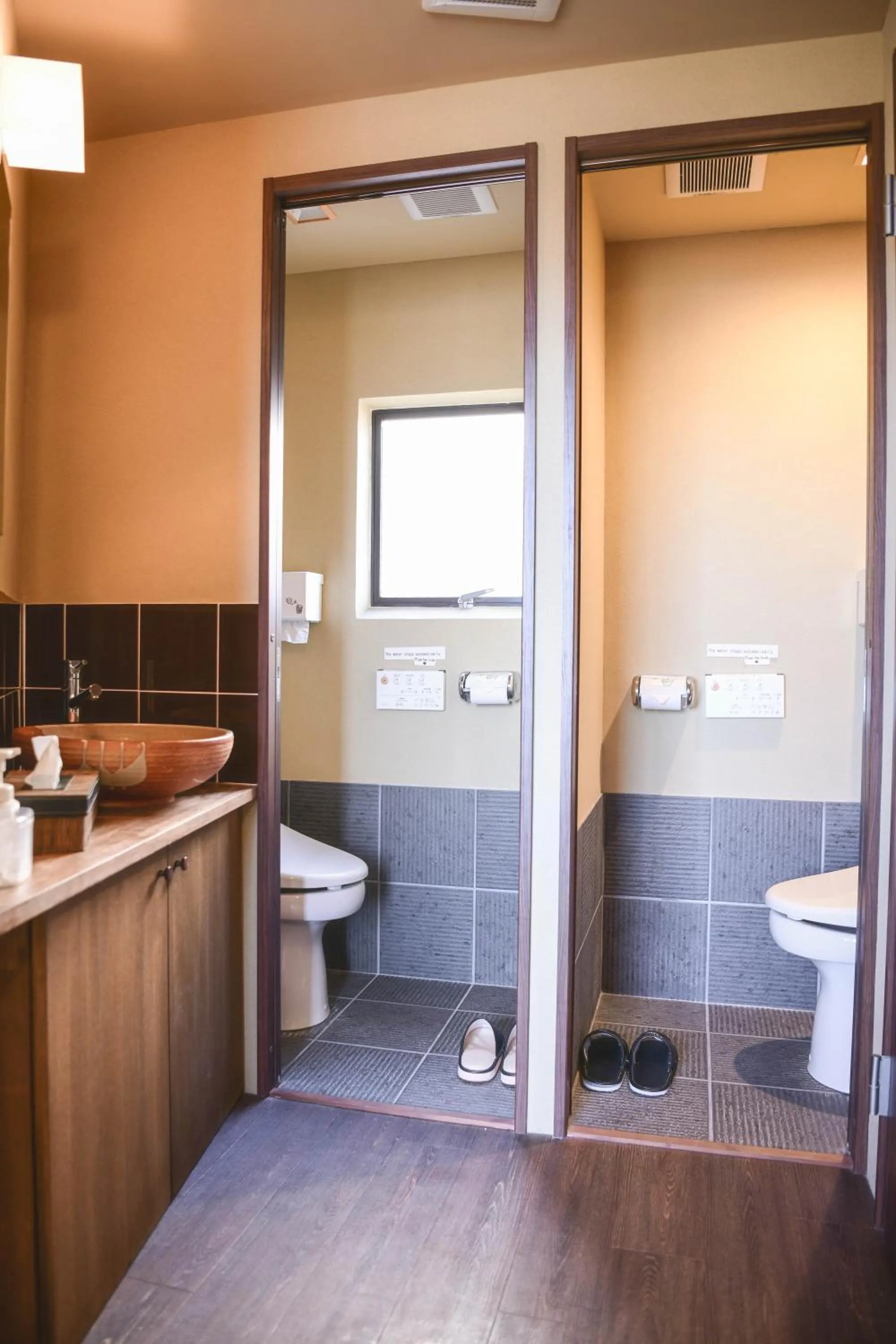 Toilet in Kyo no Yado Sangen Ninenzaka