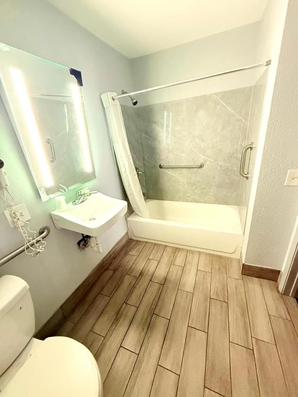 King Room - Disability Access in Vip inn and suites