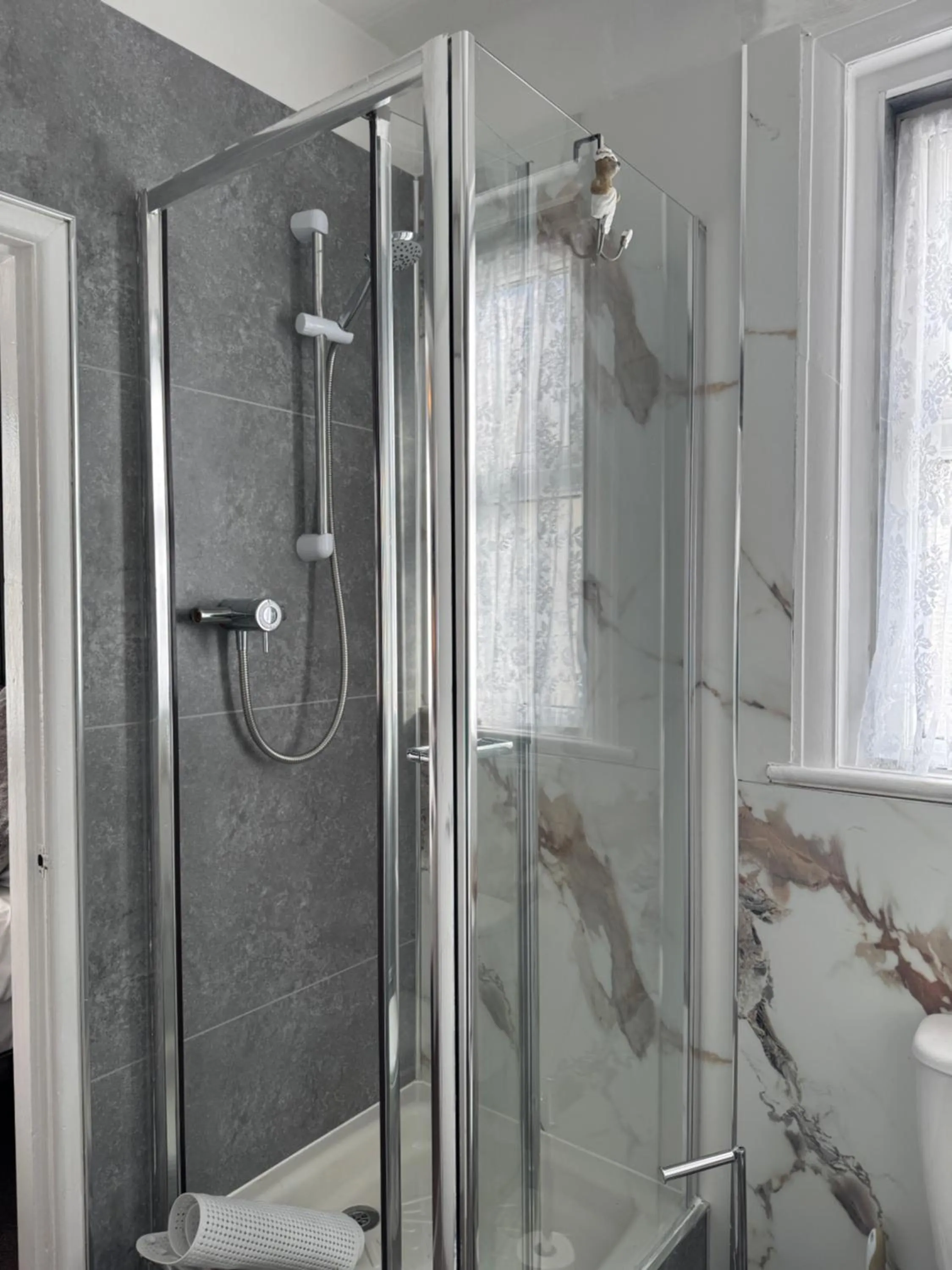 Bathroom in Rosaire Guest House