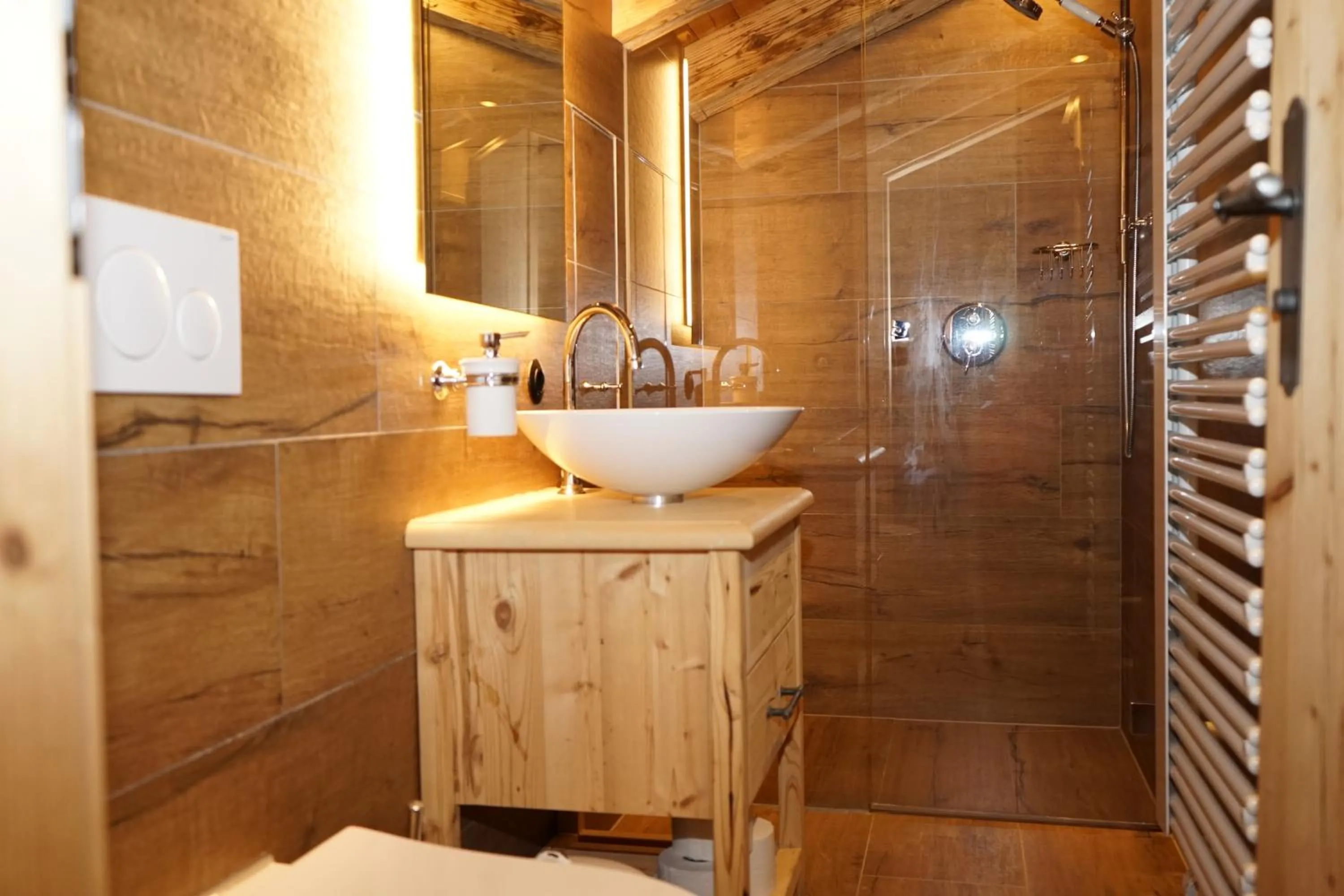 Bathroom in Naturhotel & Bayernhütte am Brauneck