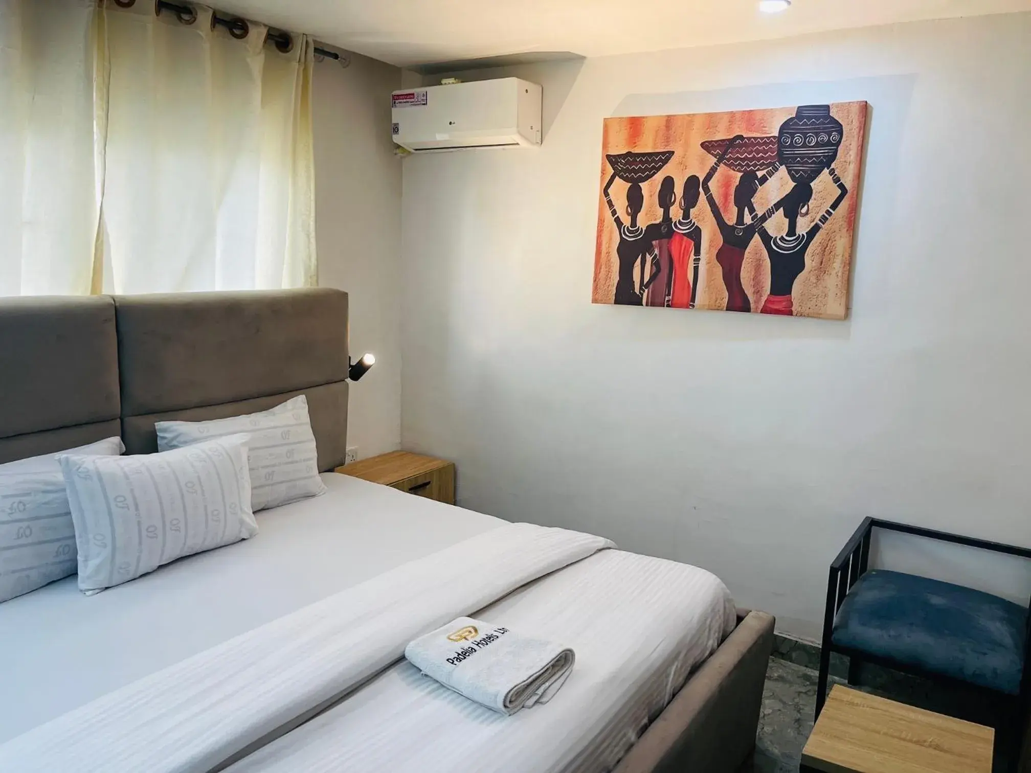 Deluxe Family Room - single occupancy in Hotel Padelia Apartment Airport Road Lagos Deluxe Family Room - single occupancy in Hotel Padelia Apartment Airport Road Lagos