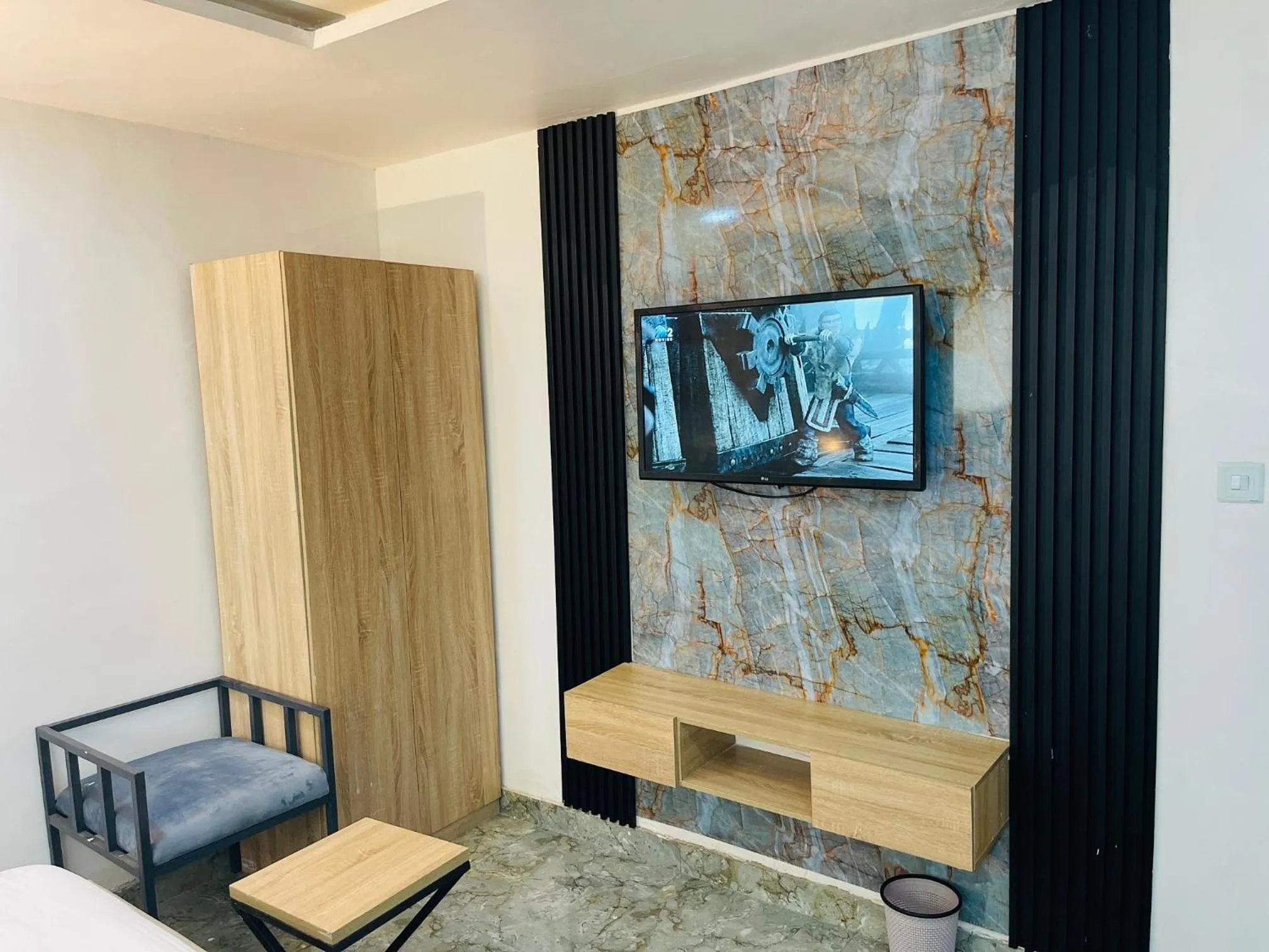 Communal lounge/ TV room in Hotel Padelia Apartment Airport Road Lagos