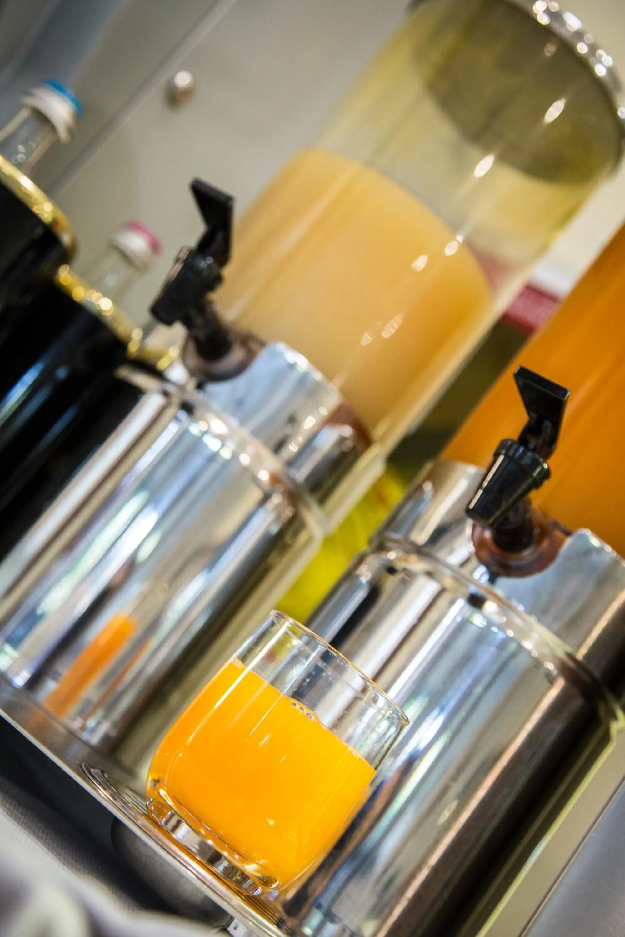 Buffet breakfast in Hotel Du Parc