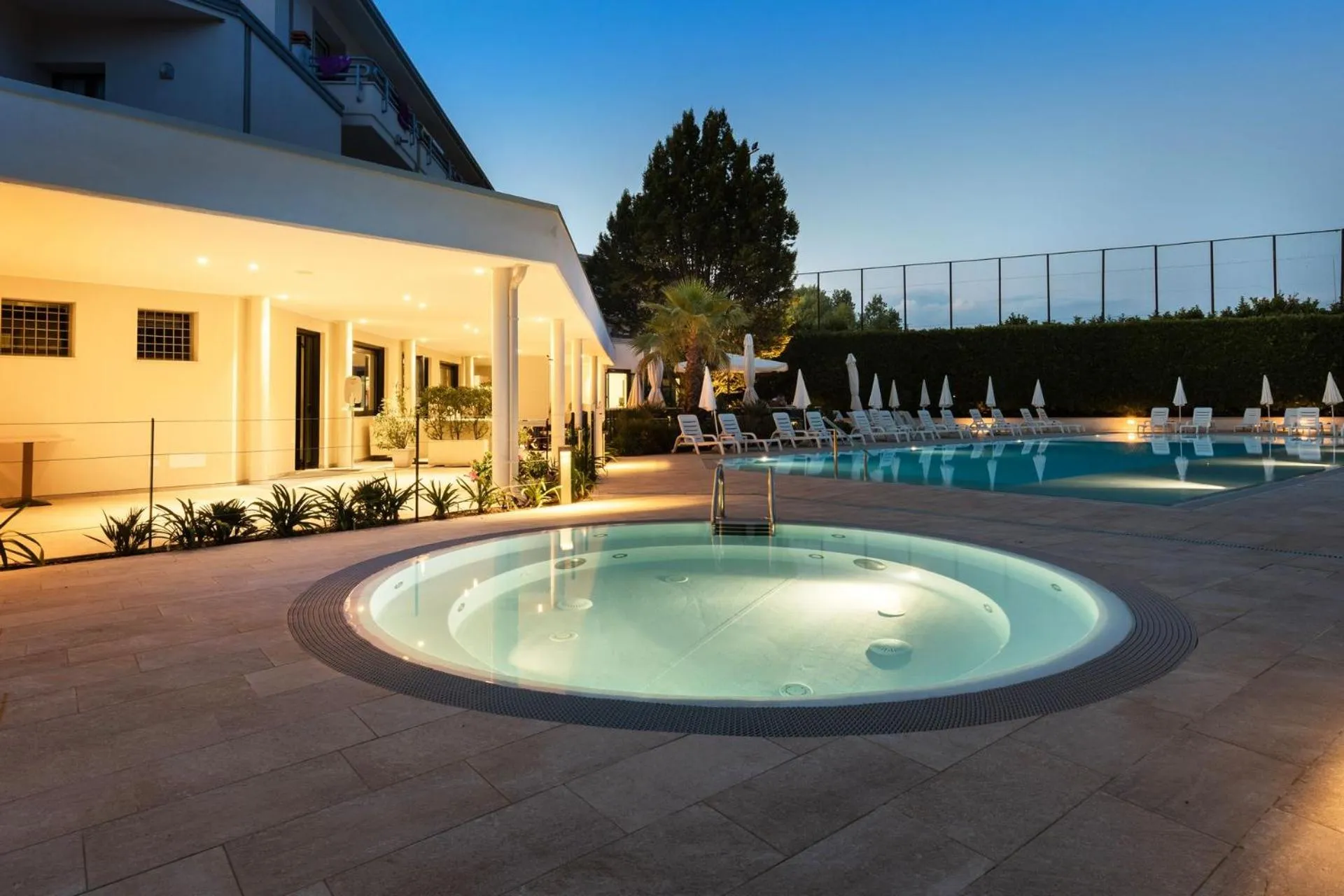 Swimming pool in Hotel Du Parc