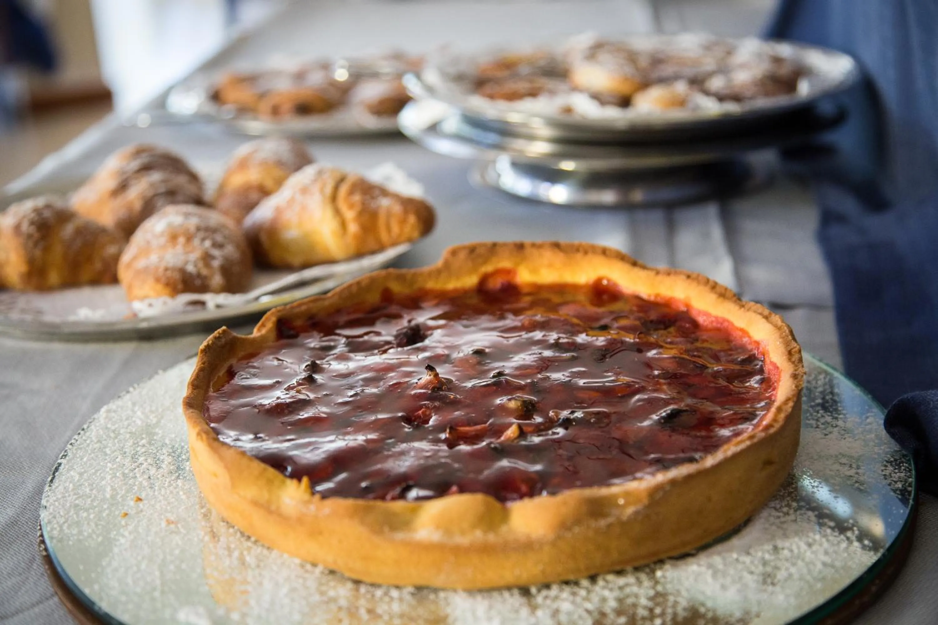 Buffet breakfast in Hotel Du Parc