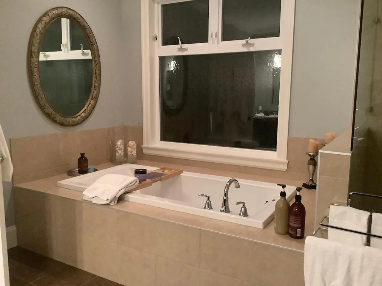 Bathroom in Sand and Salt Bed & Breakfast