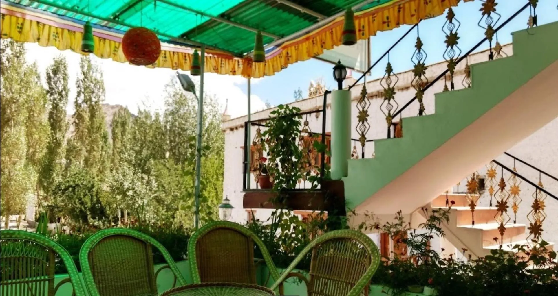 Seating area in TIH Hotel Jorchung