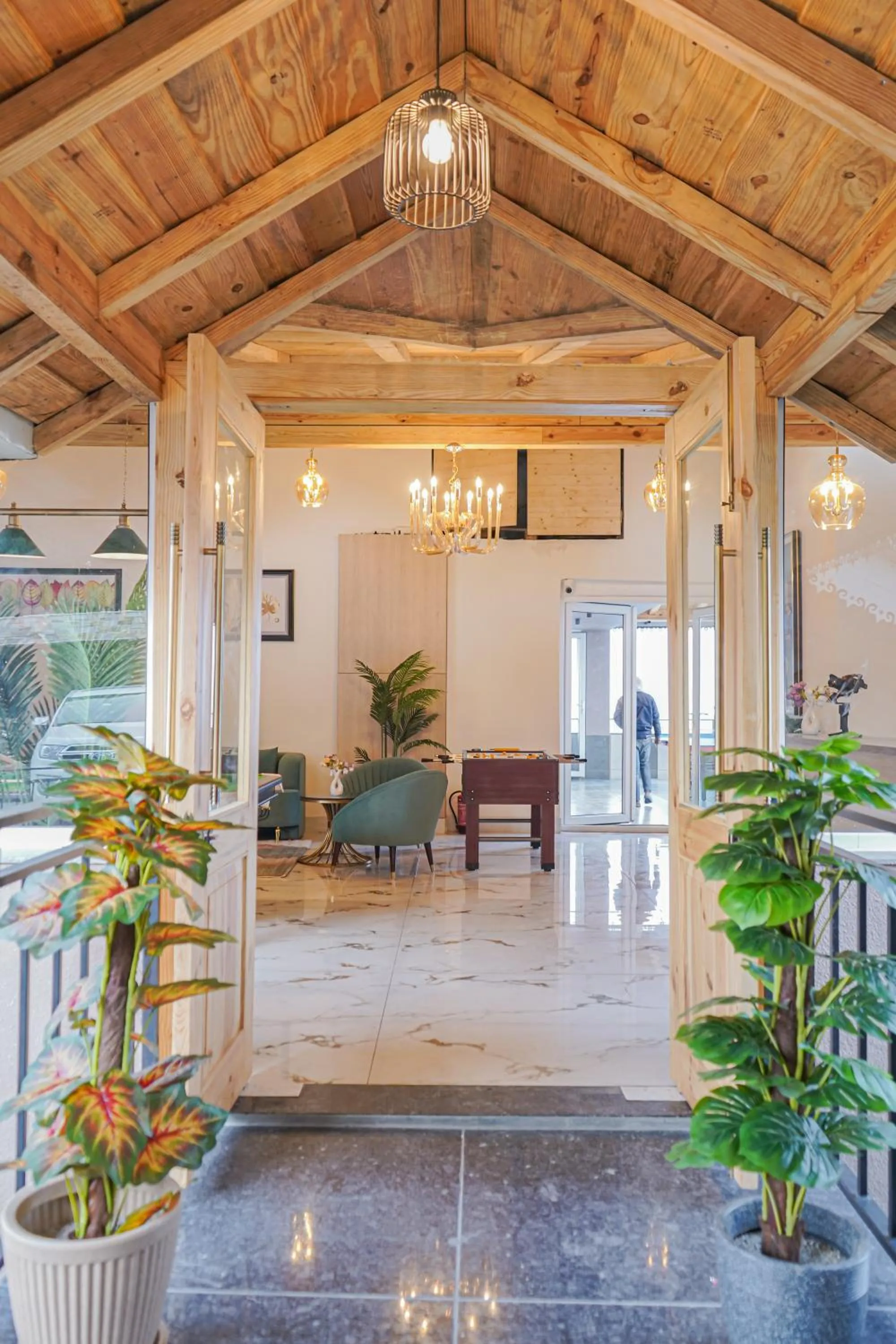 The Uptown Kingdom Luxury Homestay Near By Mukteshwar Temple