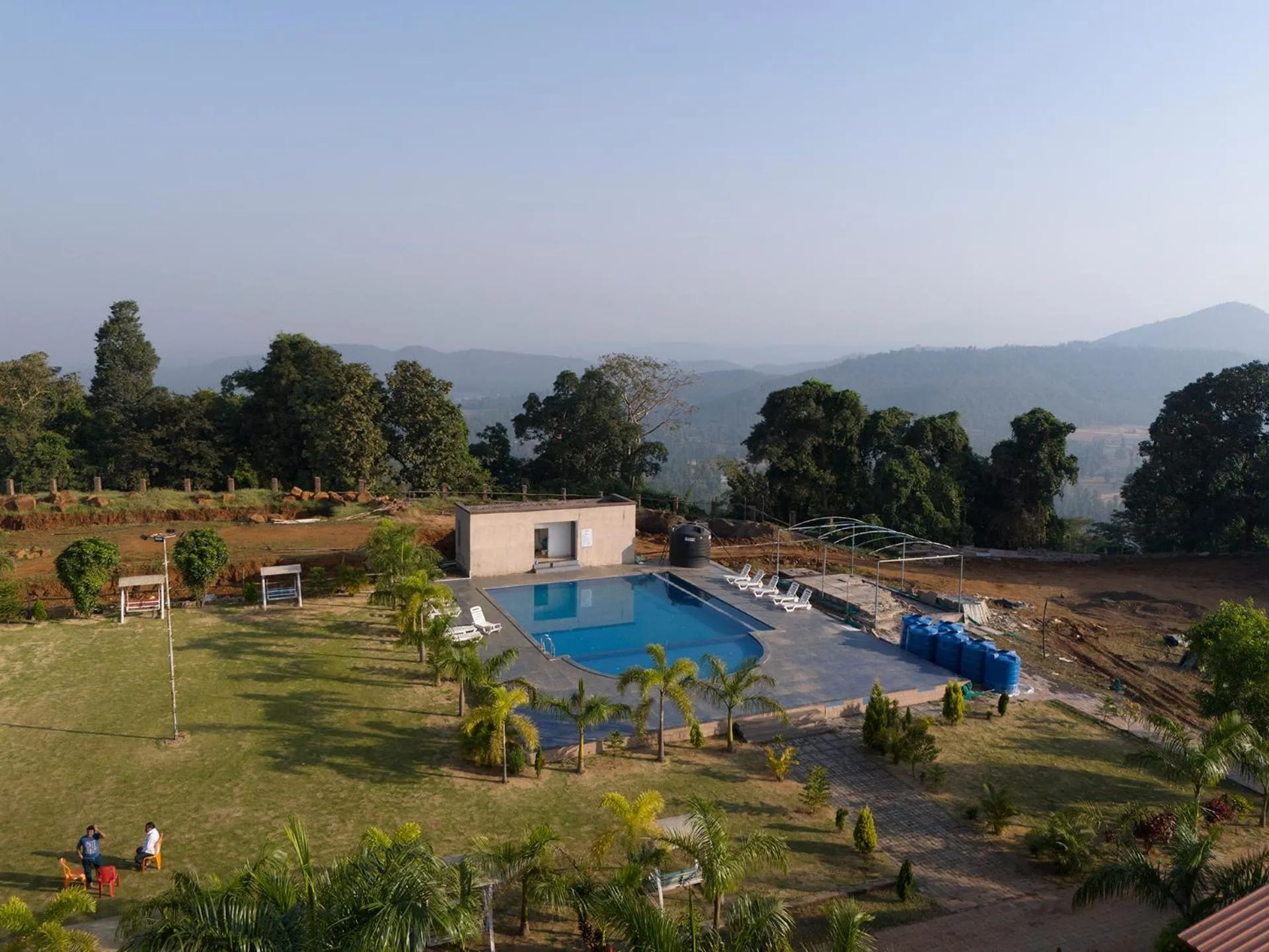 Daksh The Valley Resort - Saputara