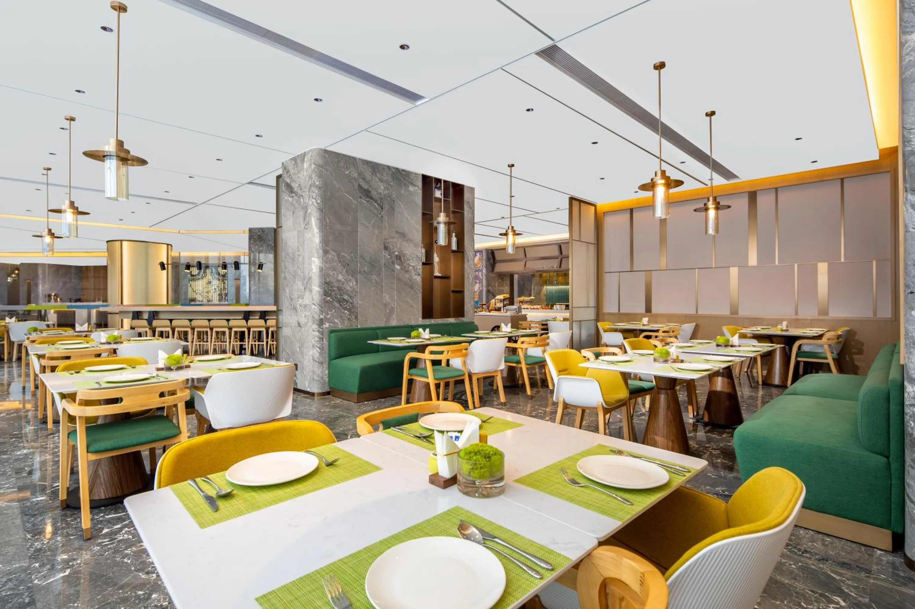 Restaurant/places to eat in Home2 Suite by Hilton Foshan Lishui