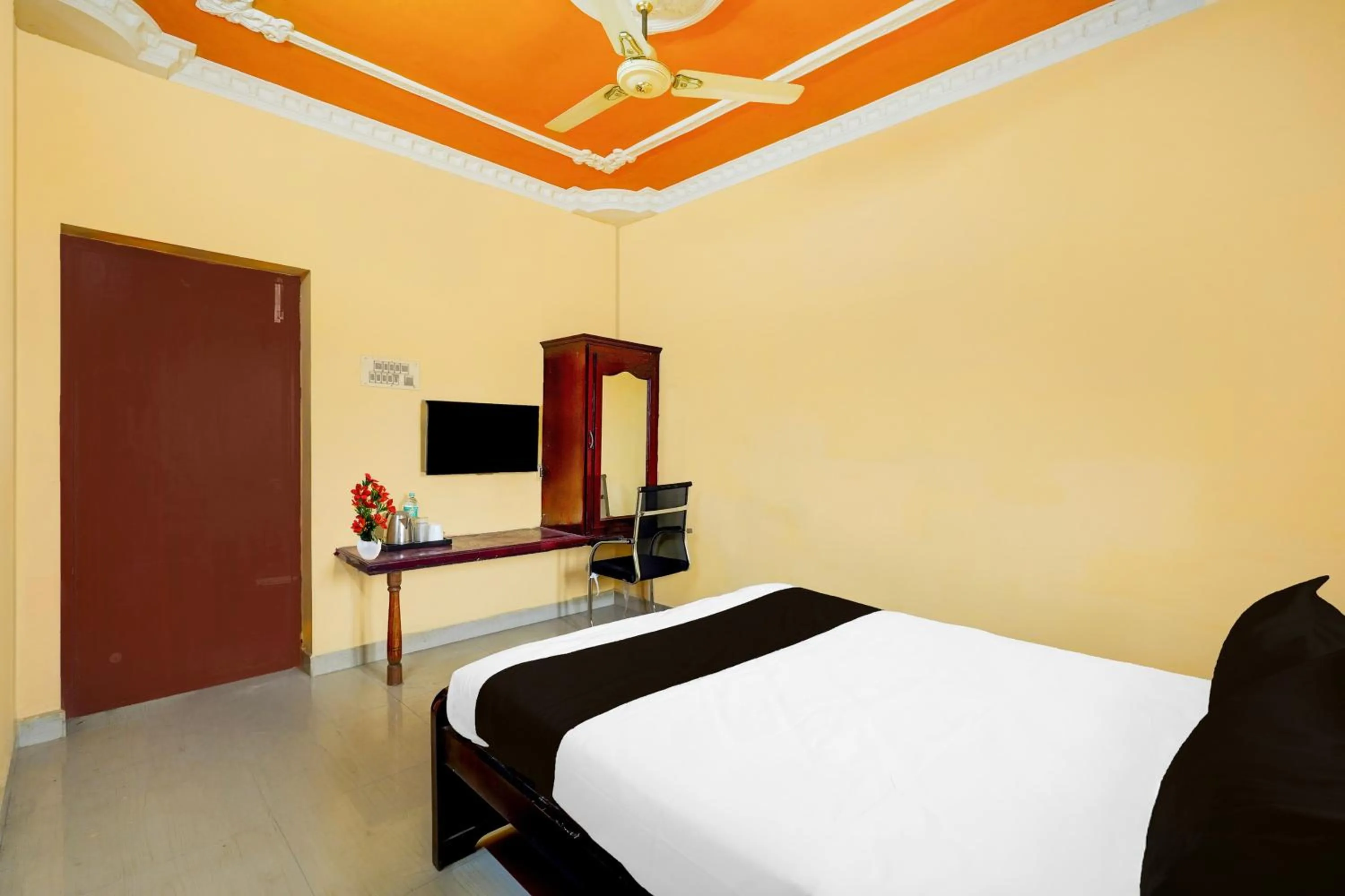 Bedroom, Bed in Super Hotel O Nemeli Road Sriram Nagar