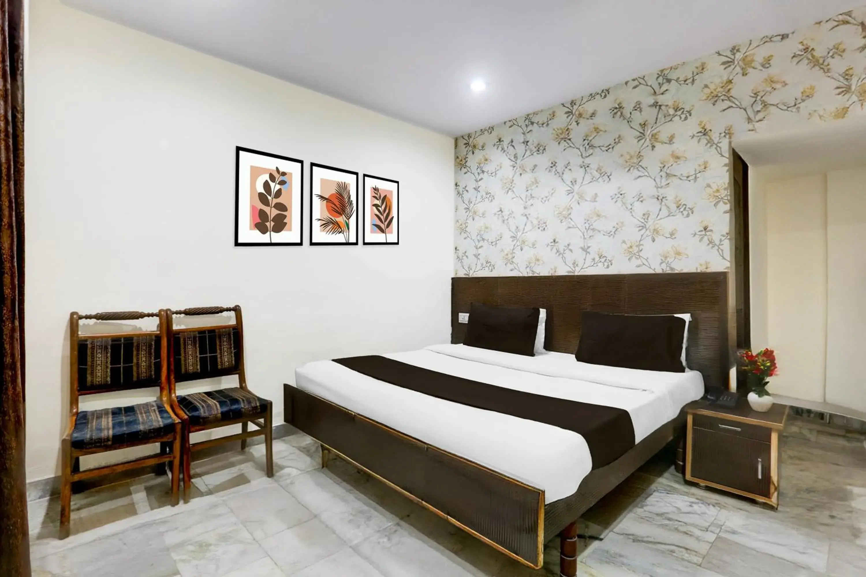 Classic Triple Room - single occupancy in Super Hotel O Subhani Building Formerly Hotel Amandeep Classic Triple Room - single occupancy in Super Hotel O Subhani Building Formerly Hotel Amandeep