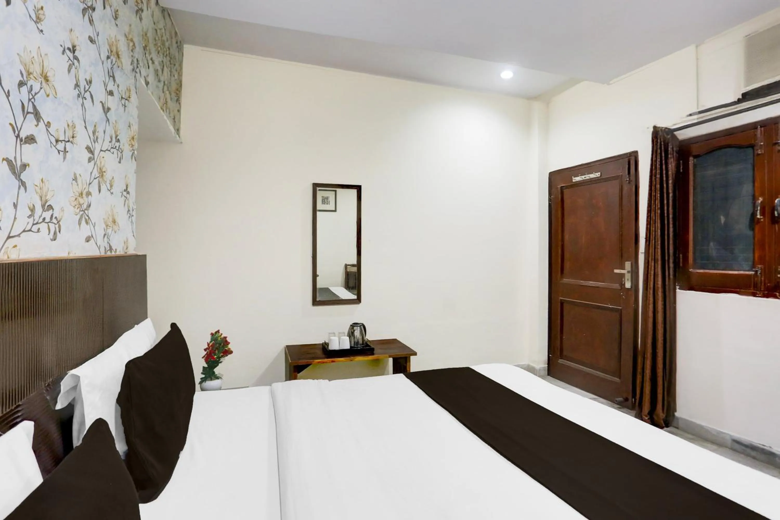 Bedroom, Bed in Super Hotel O Subhani Building Formerly Hotel Amandeep