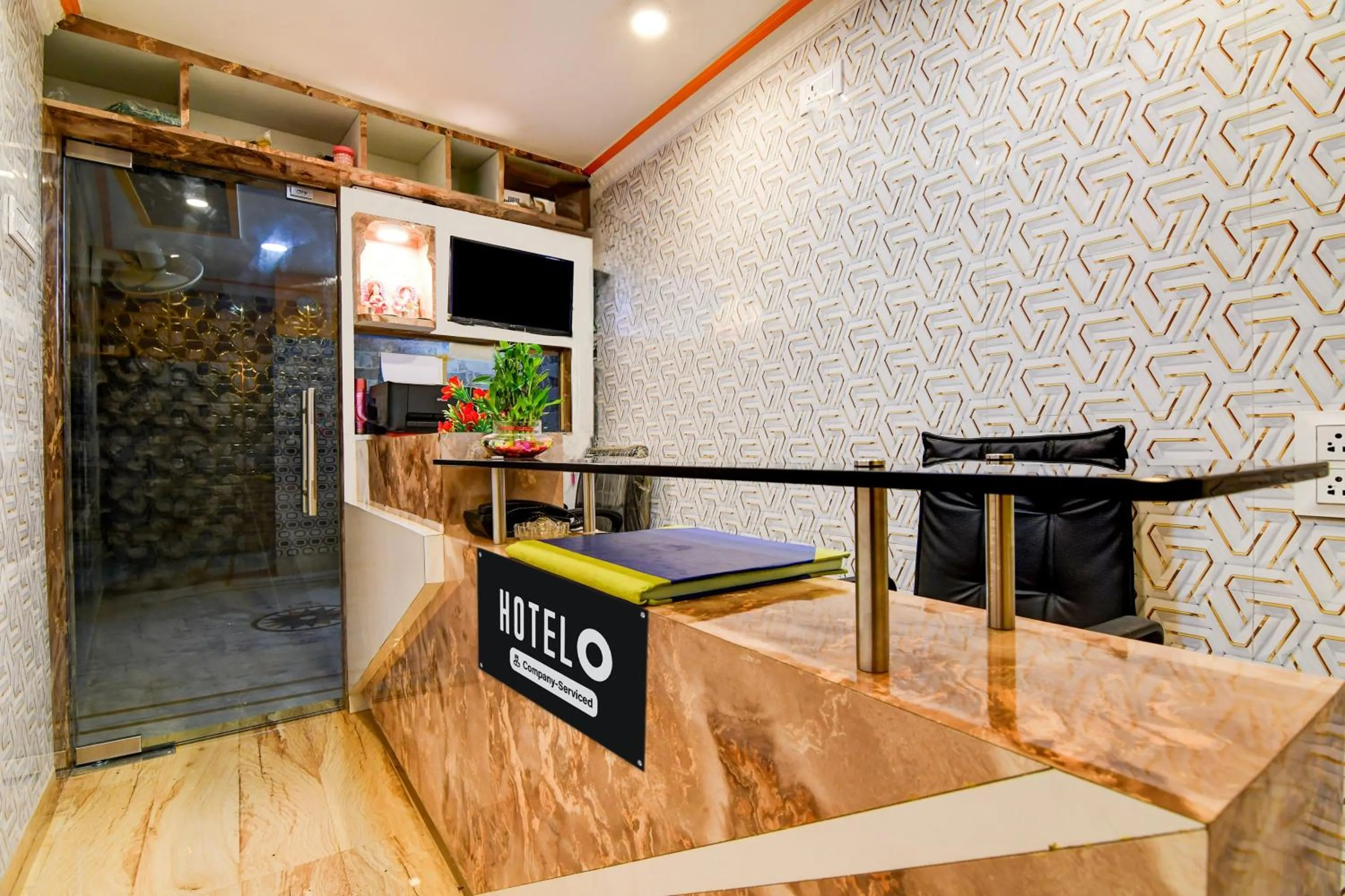 Lobby or reception in Super Hotel O Kolkata Near Acropolis Mall Formerly 7 Horse GH