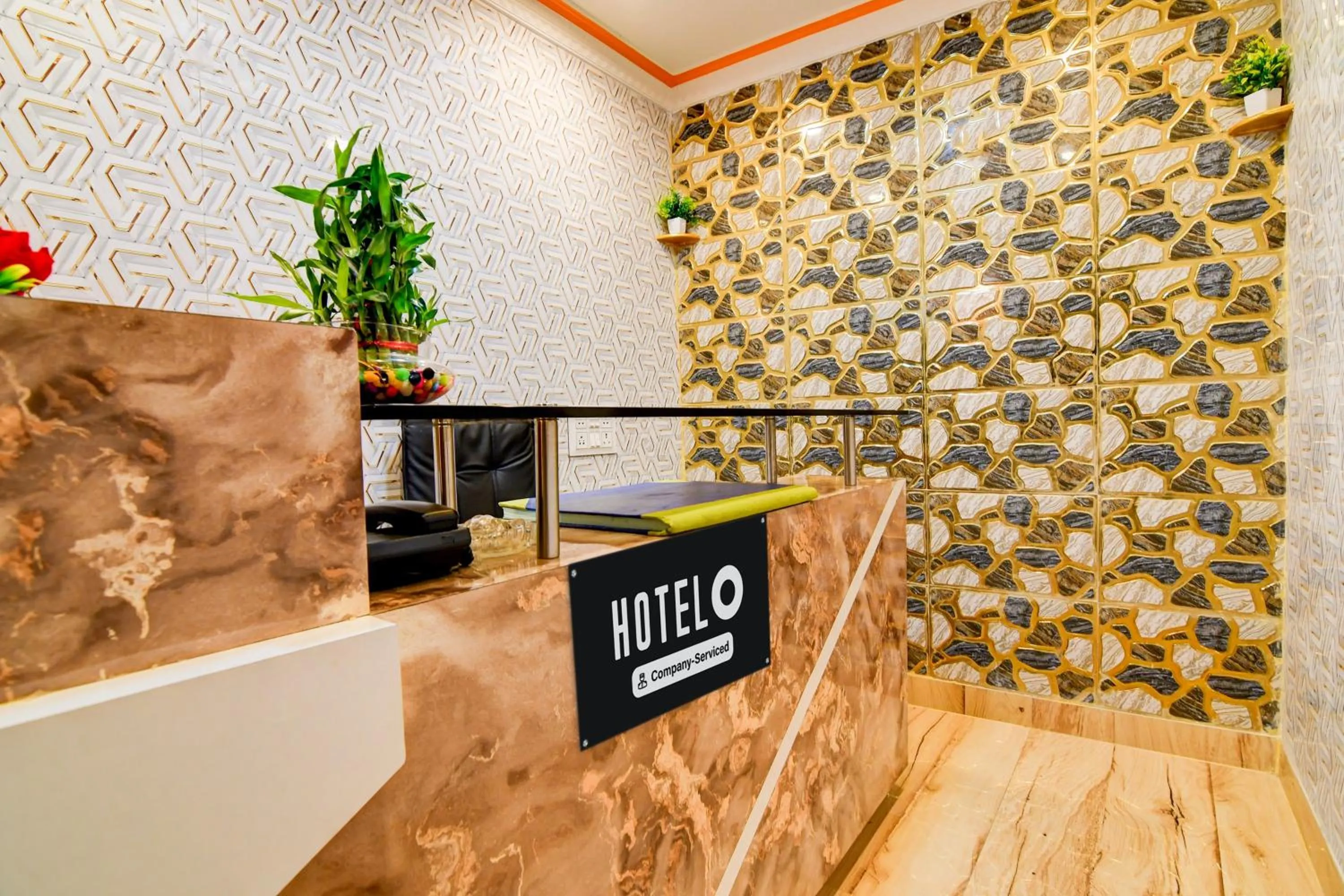 Lobby or reception in Super Hotel O Kolkata Near Acropolis Mall Formerly 7 Horse GH