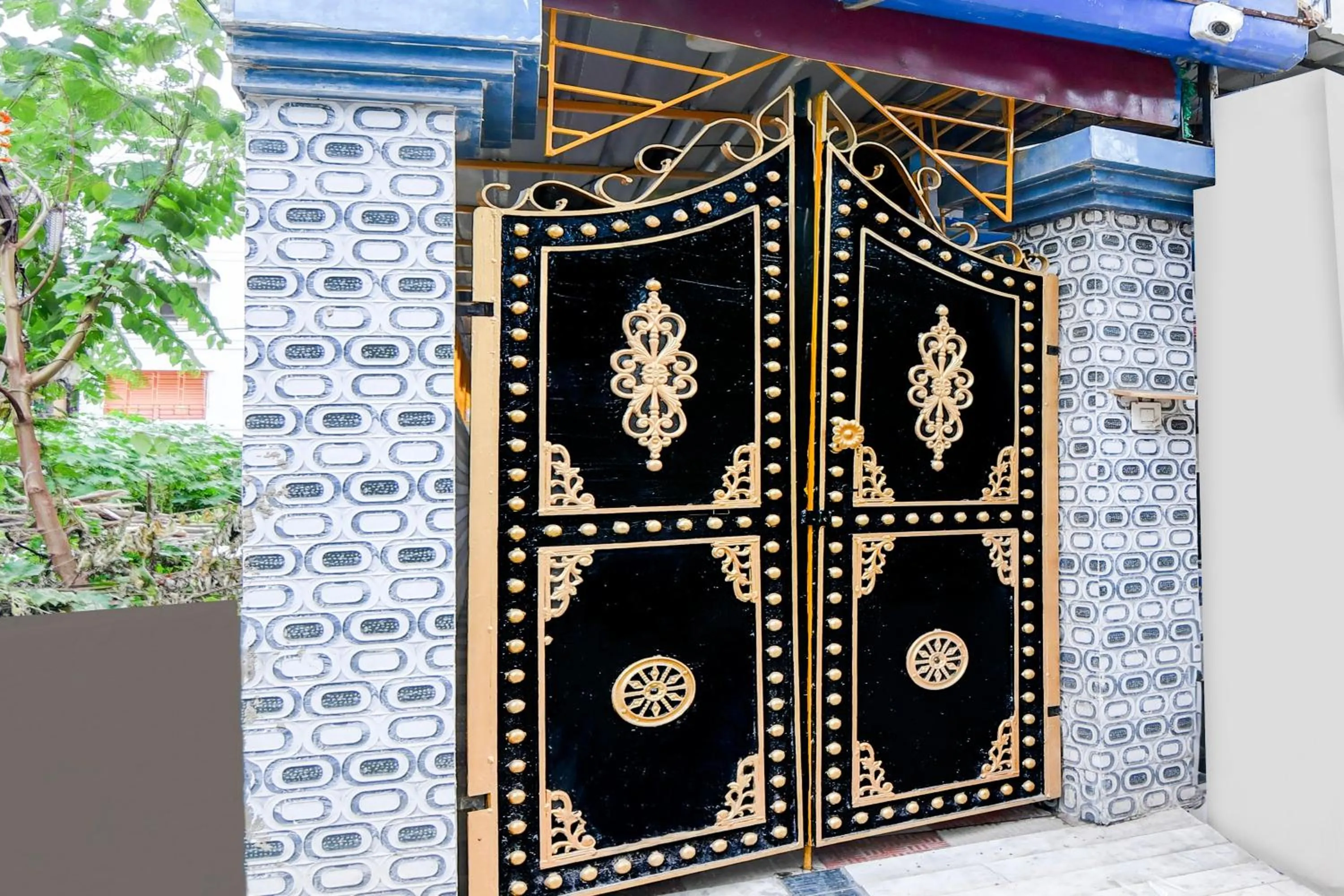 Facade/entrance in Super Hotel O Kolkata Near Acropolis Mall Formerly 7 Horse GH