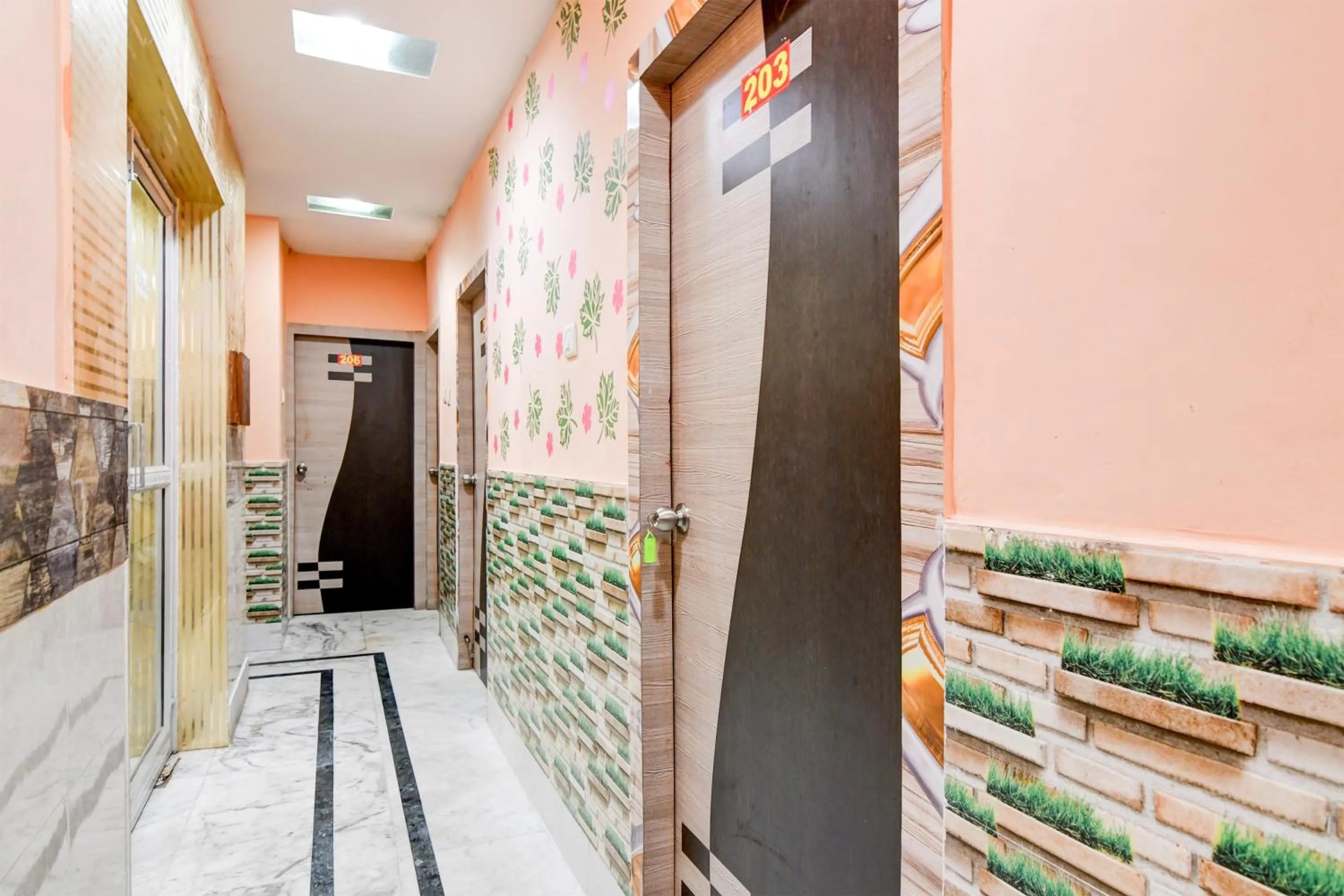 Lobby or reception in Super Hotel O Kolkata Near Acropolis Mall Formerly 7 Horse GH