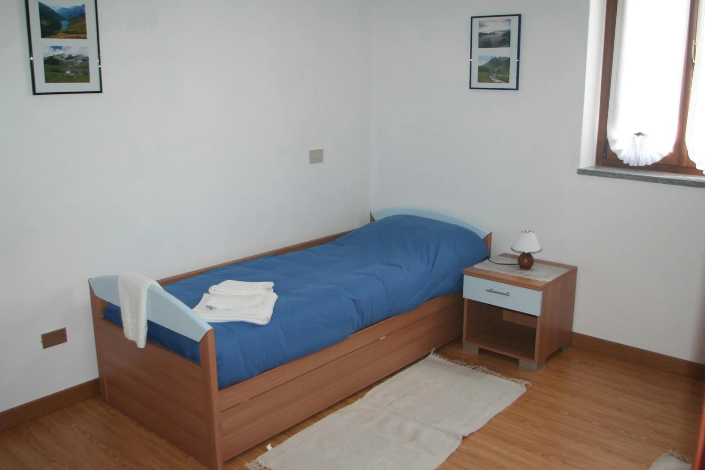 Photo of the whole room, Bed in B&B La Beula