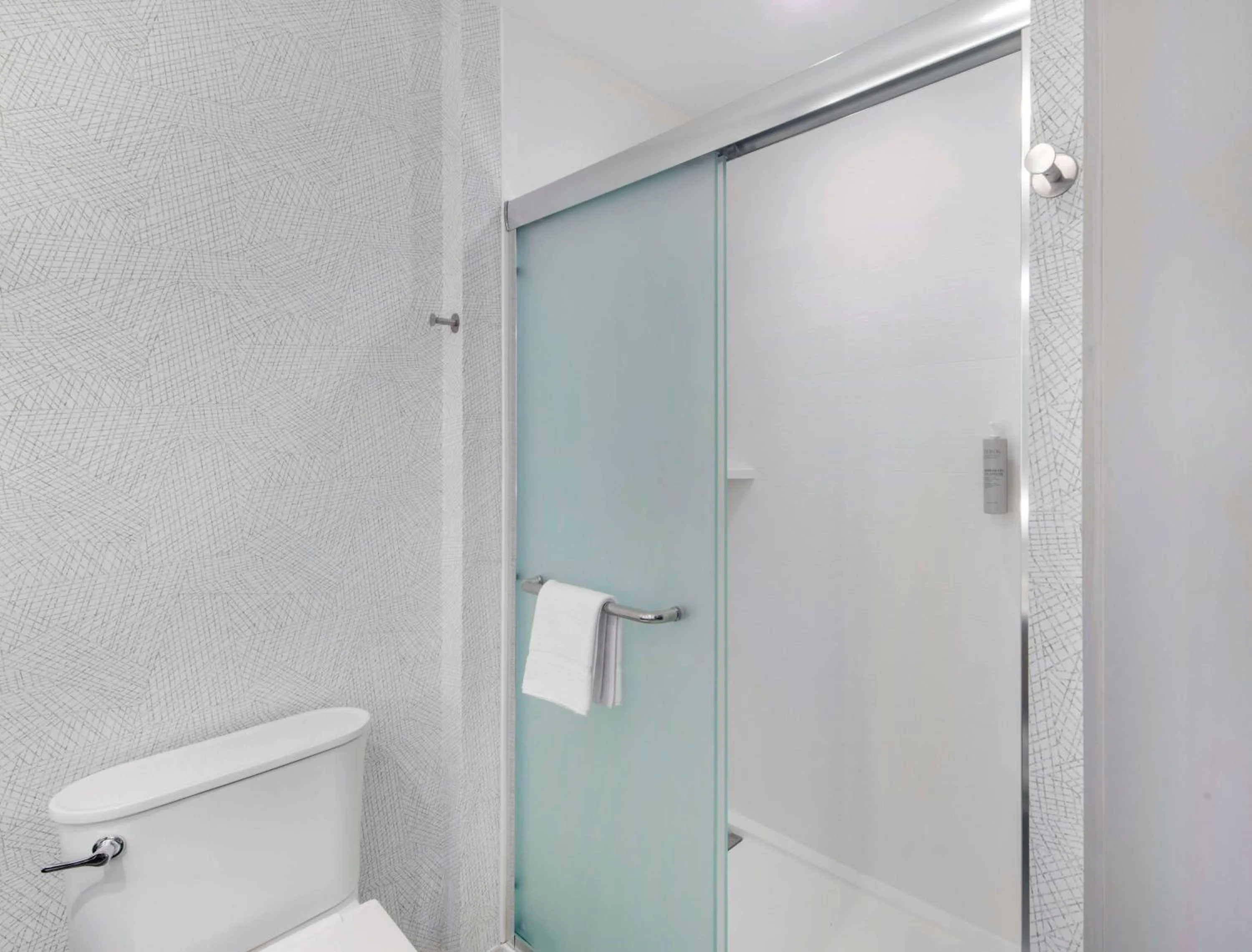 Bathroom in Home2 Suites By Hilton Lumberton