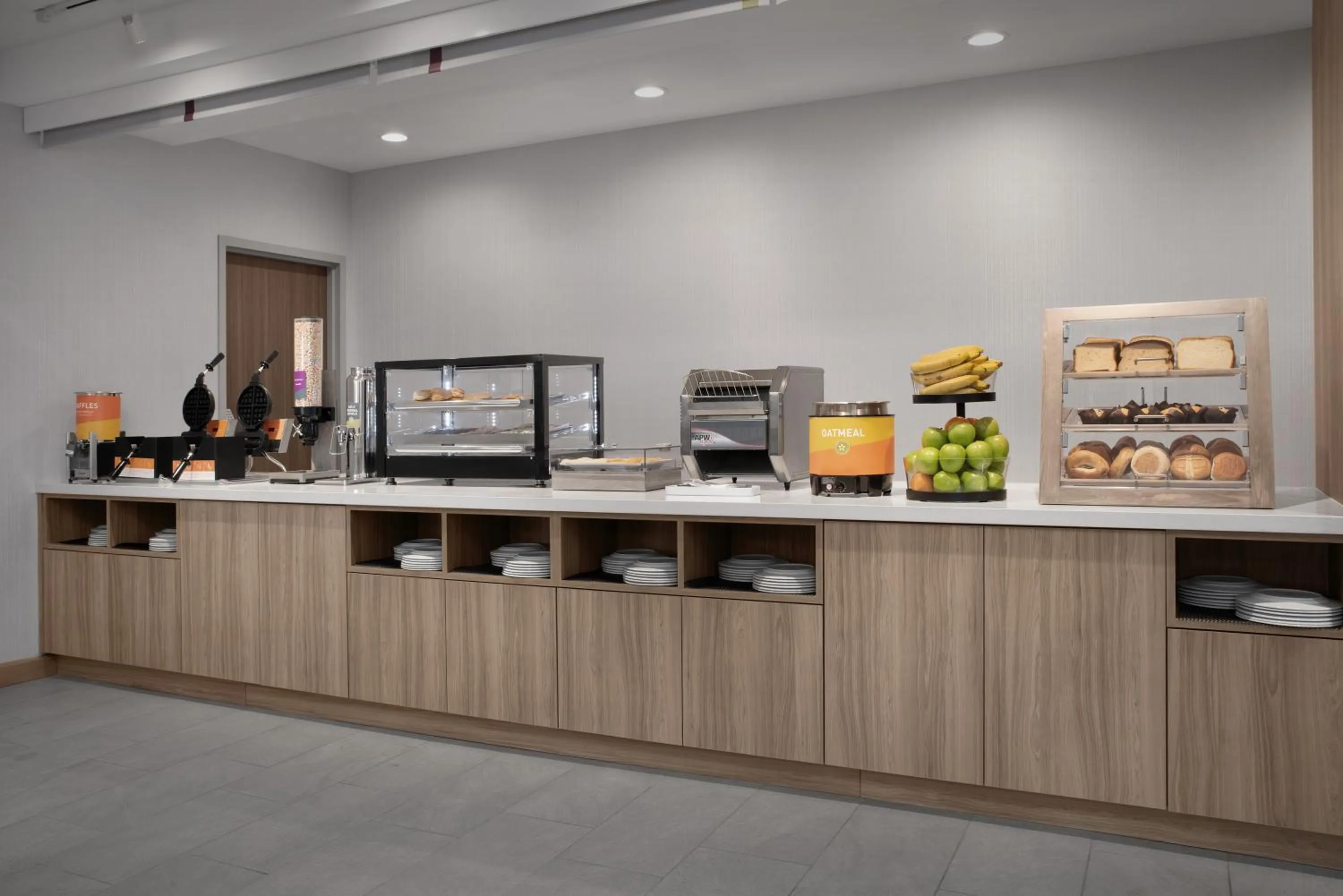 Coffee/tea facilities in Home2 Suites By Hilton Lakeland North I-4