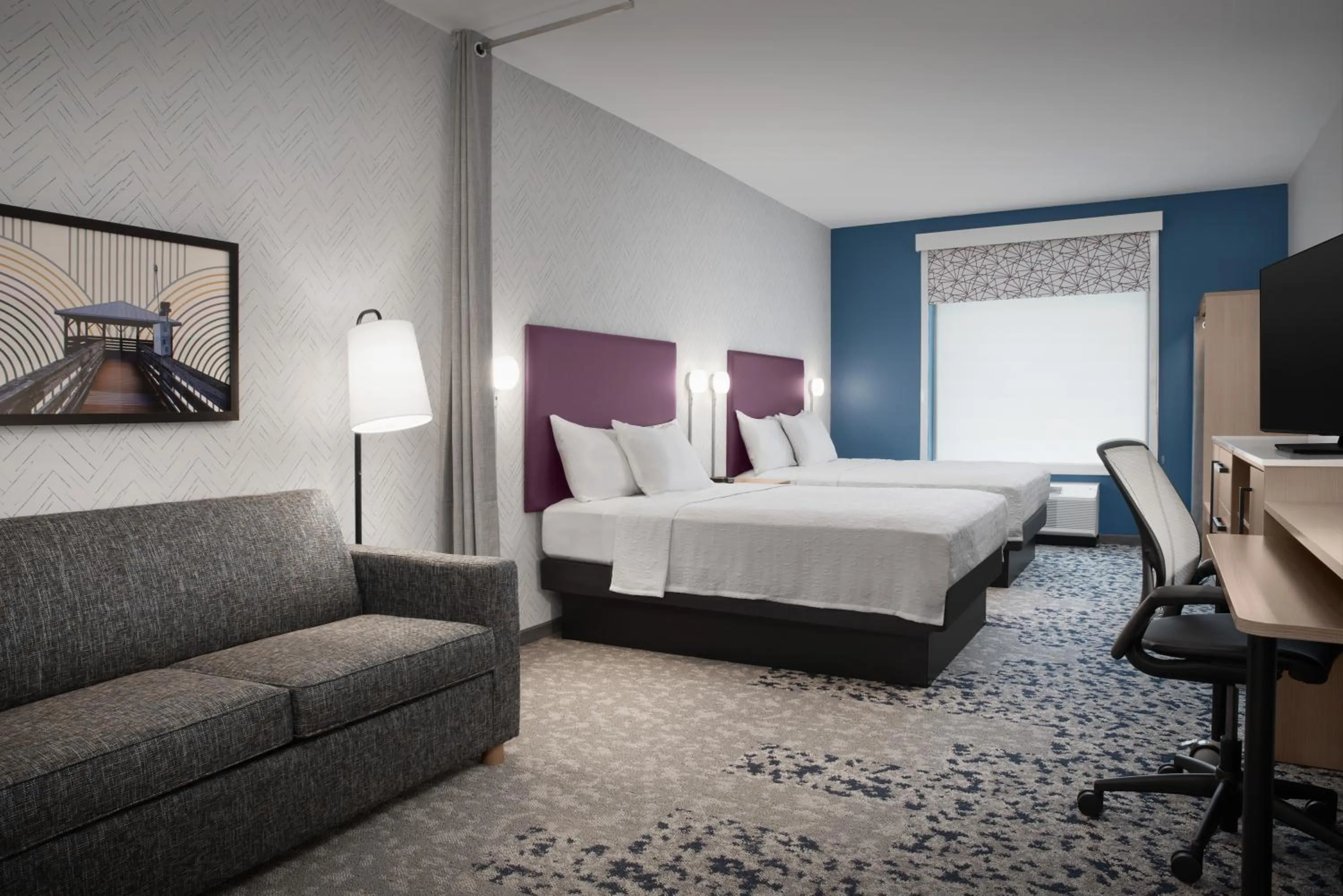 Bed in Home2 Suites By Hilton Lakeland North I-4