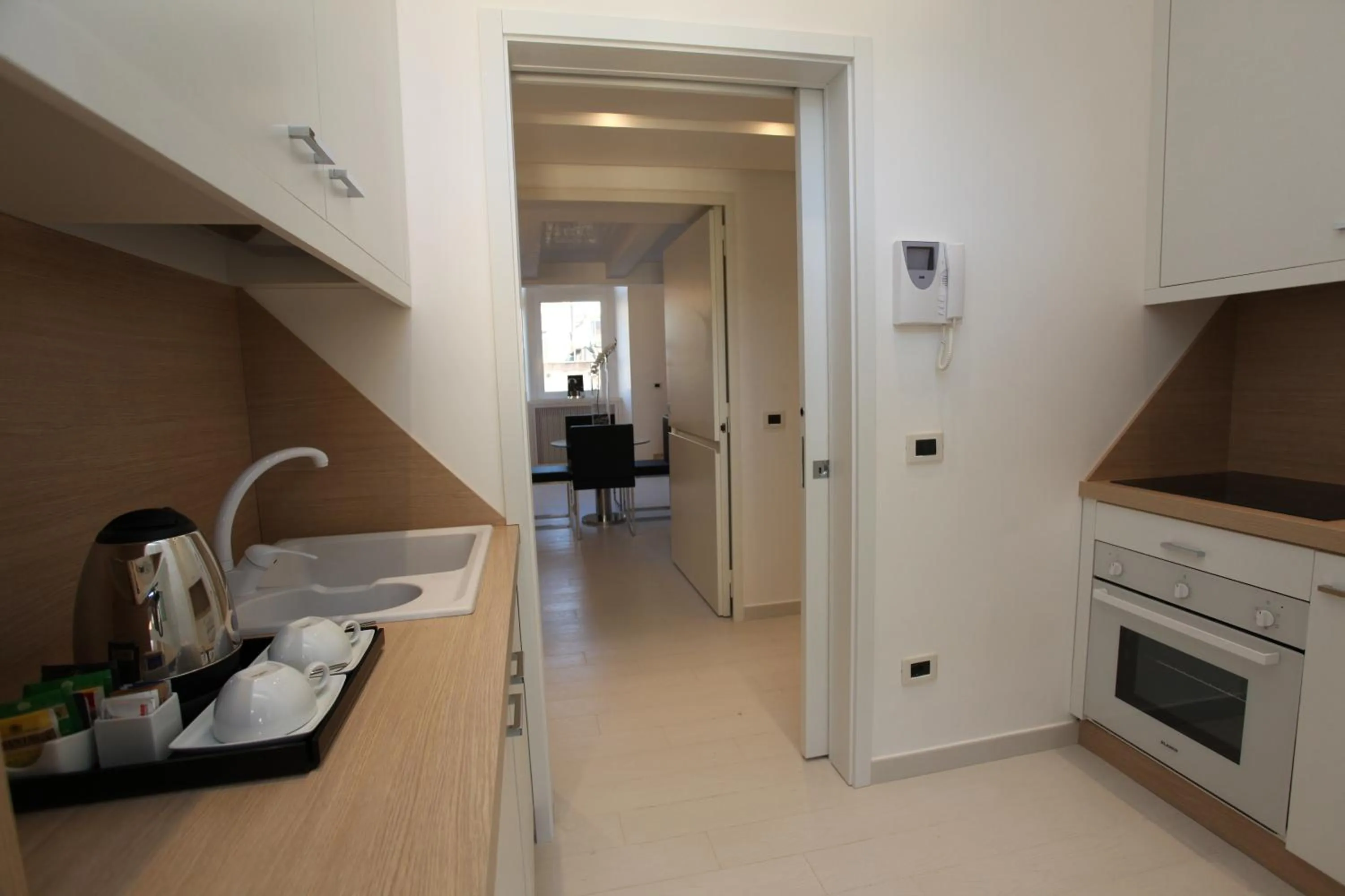 Kitchen or kitchenette in LHP Suite Roma Piazza del Popolo