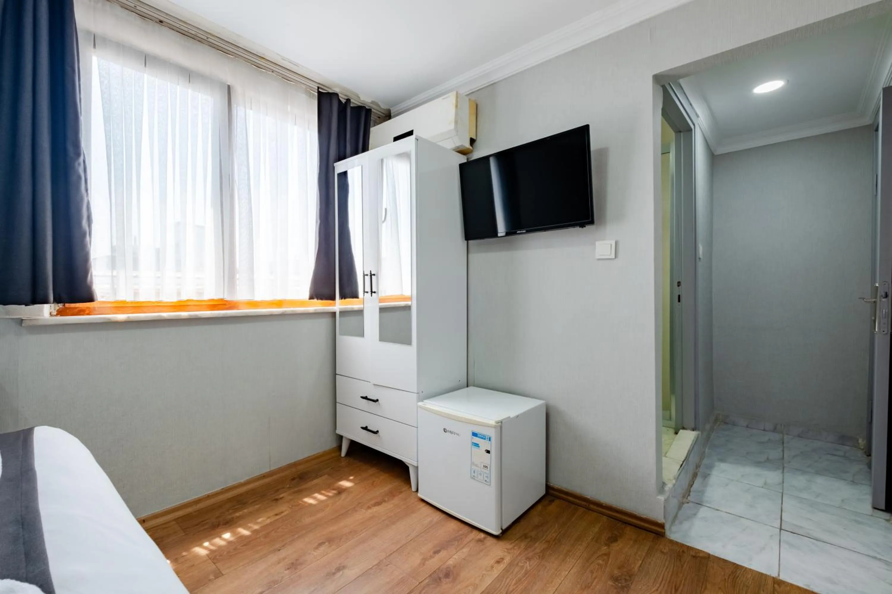 Photo of the whole room in JAMMY Hotel