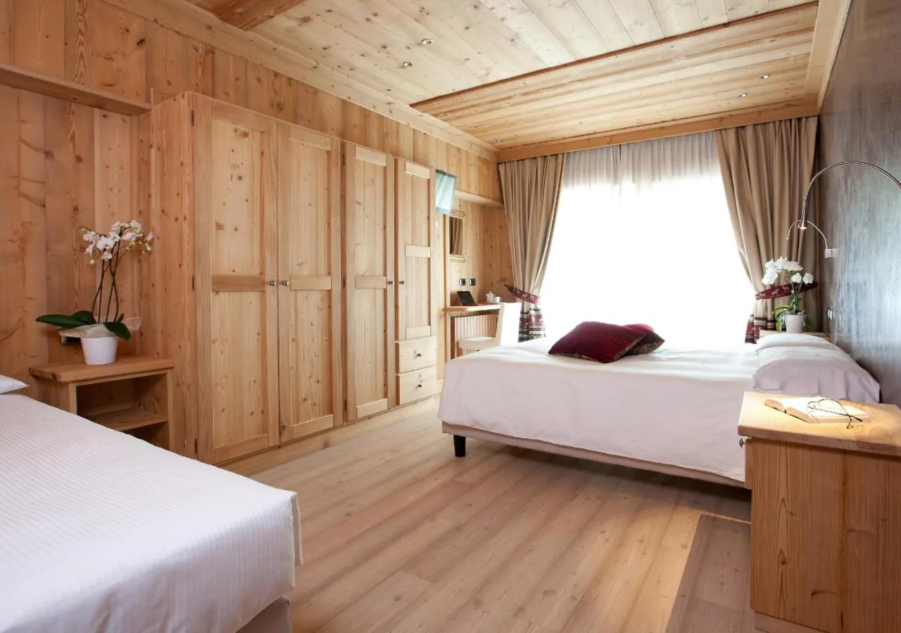 Bedroom, Bed in Funivia Bormio Active Hotel - Adults Only