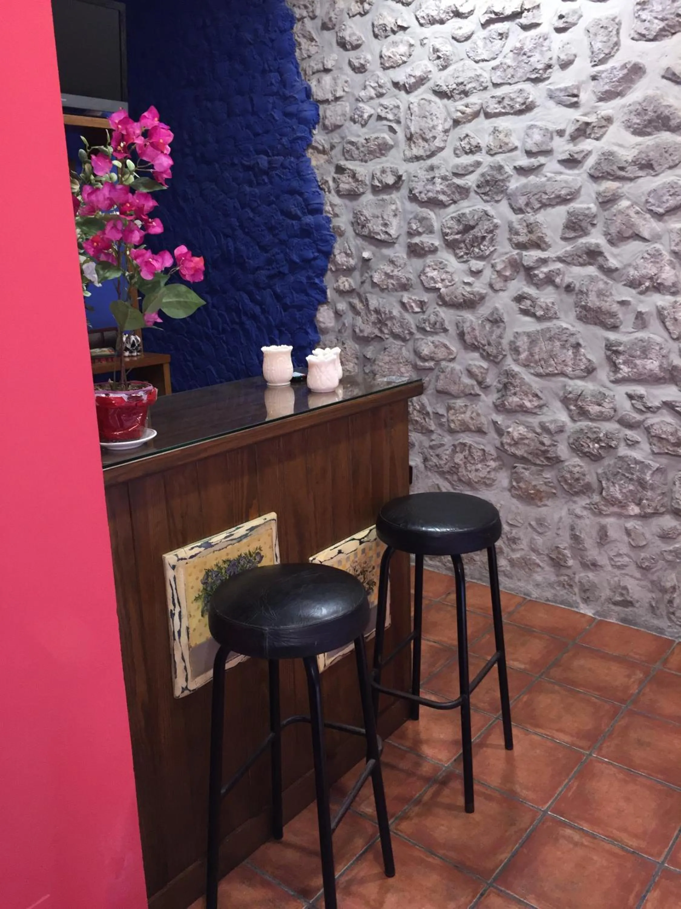 Communal lounge/ TV room in La Posada del Rey