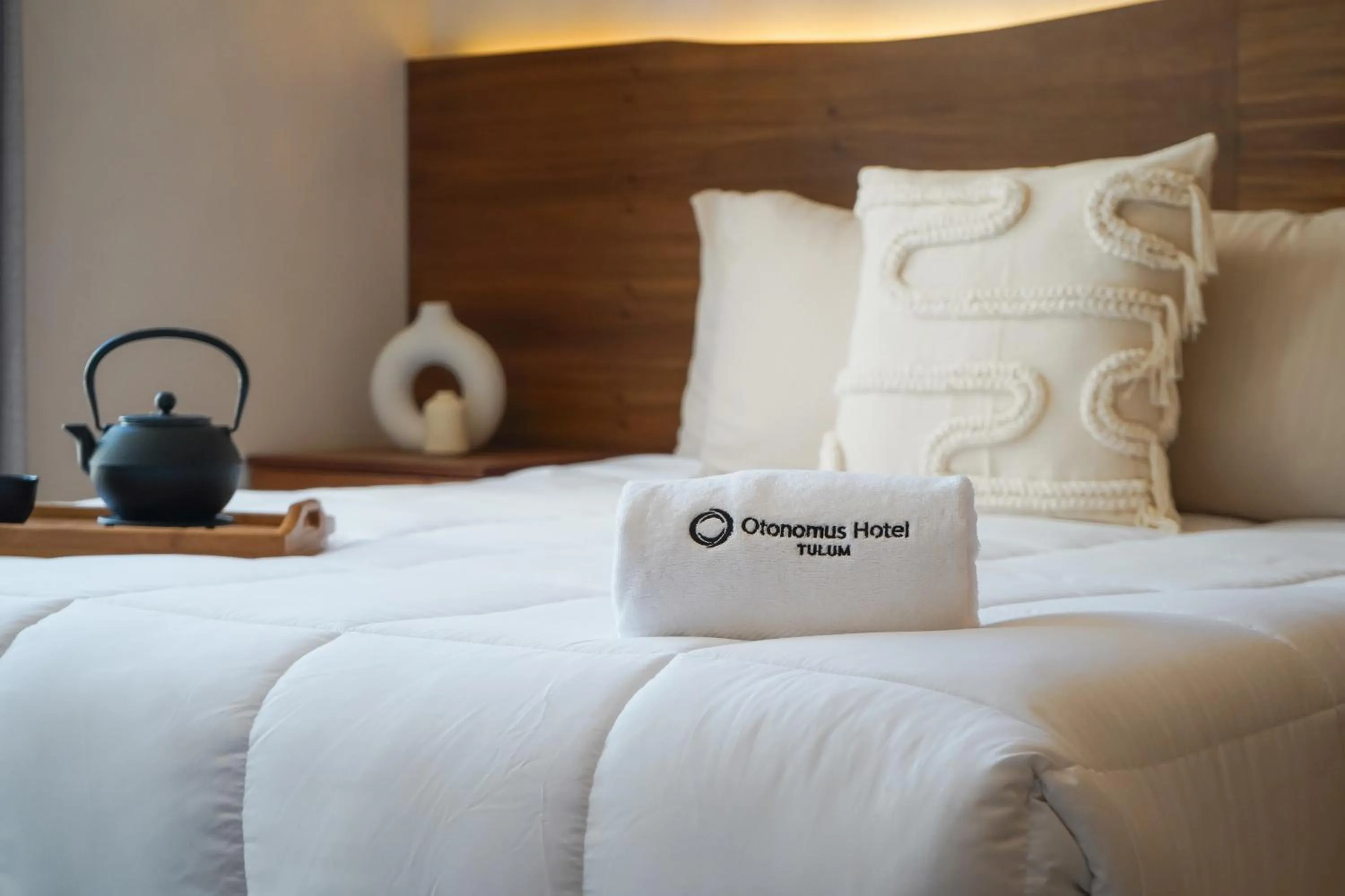 Bed in Otonomus Tulum