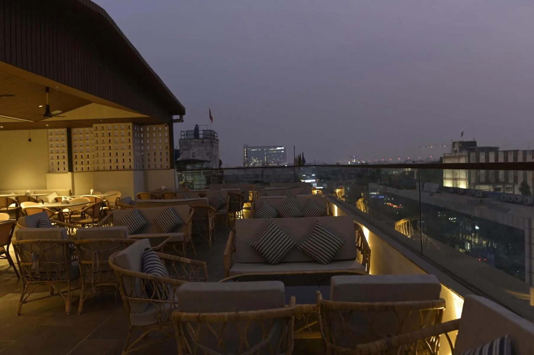 Hotel Varshish Inn