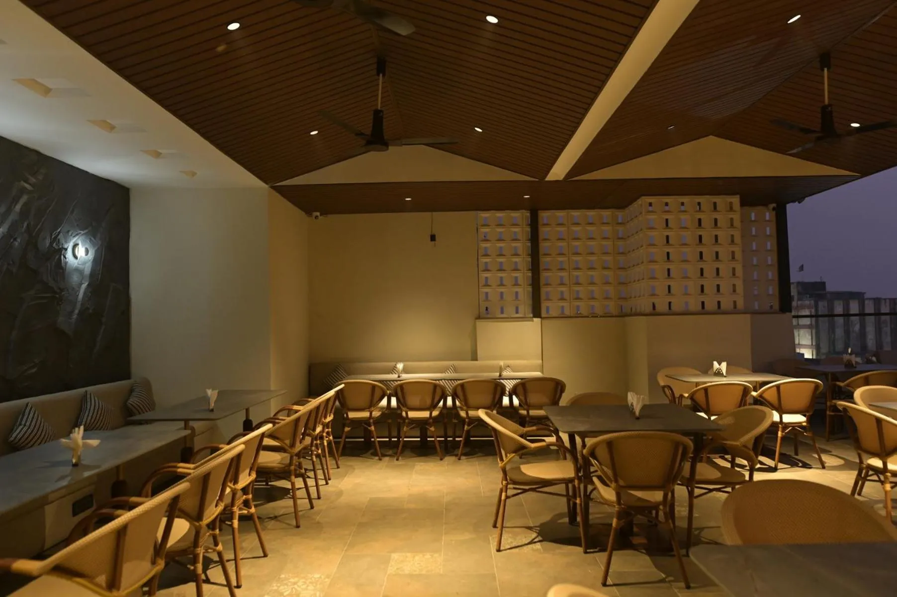 Hotel Varshish Inn