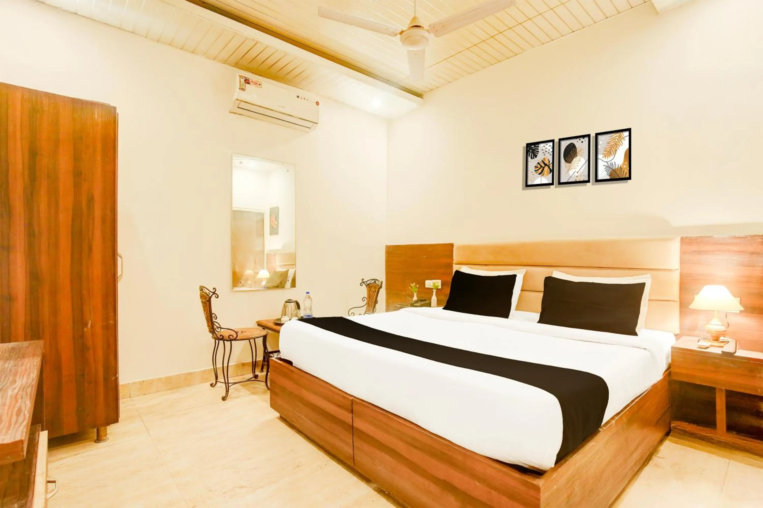 Super Hotel O Chandigarh Road Formerly Royal Woods