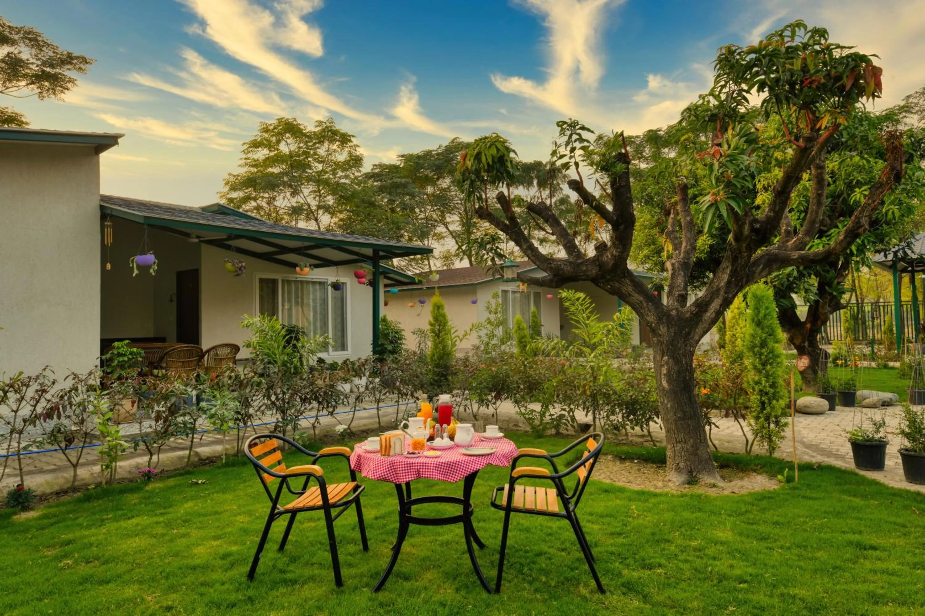 Restaurant/places to eat in Sukoon - A Wellness Resort and Spa