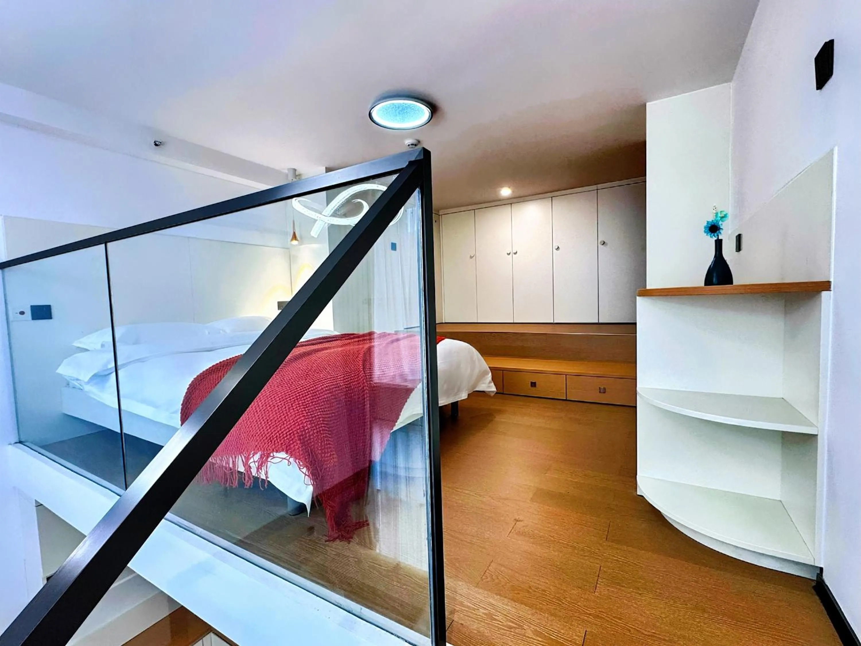 Bed in Mihua International Apartment - Guangzhou Yangang Subway Station Branch