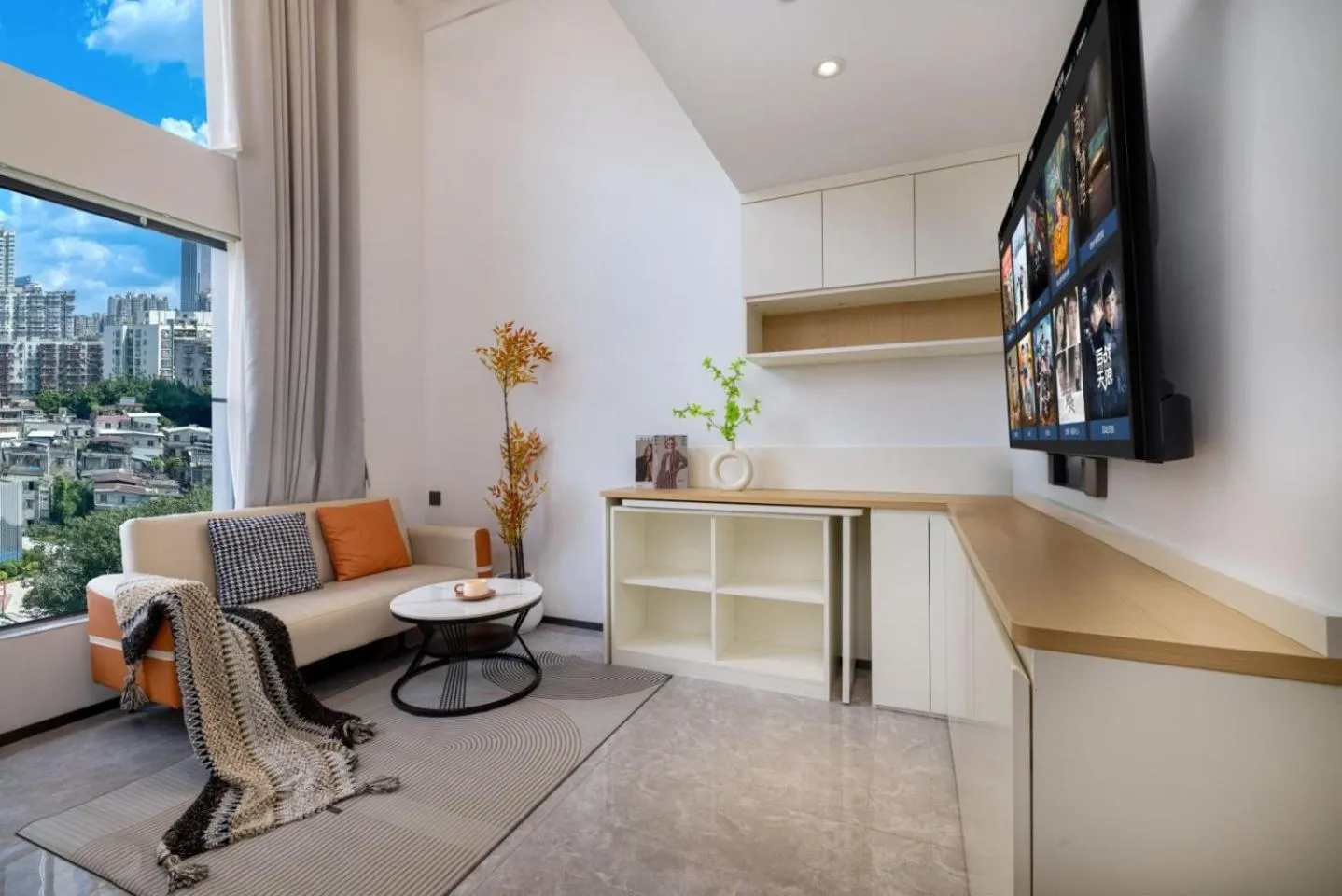 Living room in Mihua International Apartment - Guangzhou Yangang Subway Station Branch
