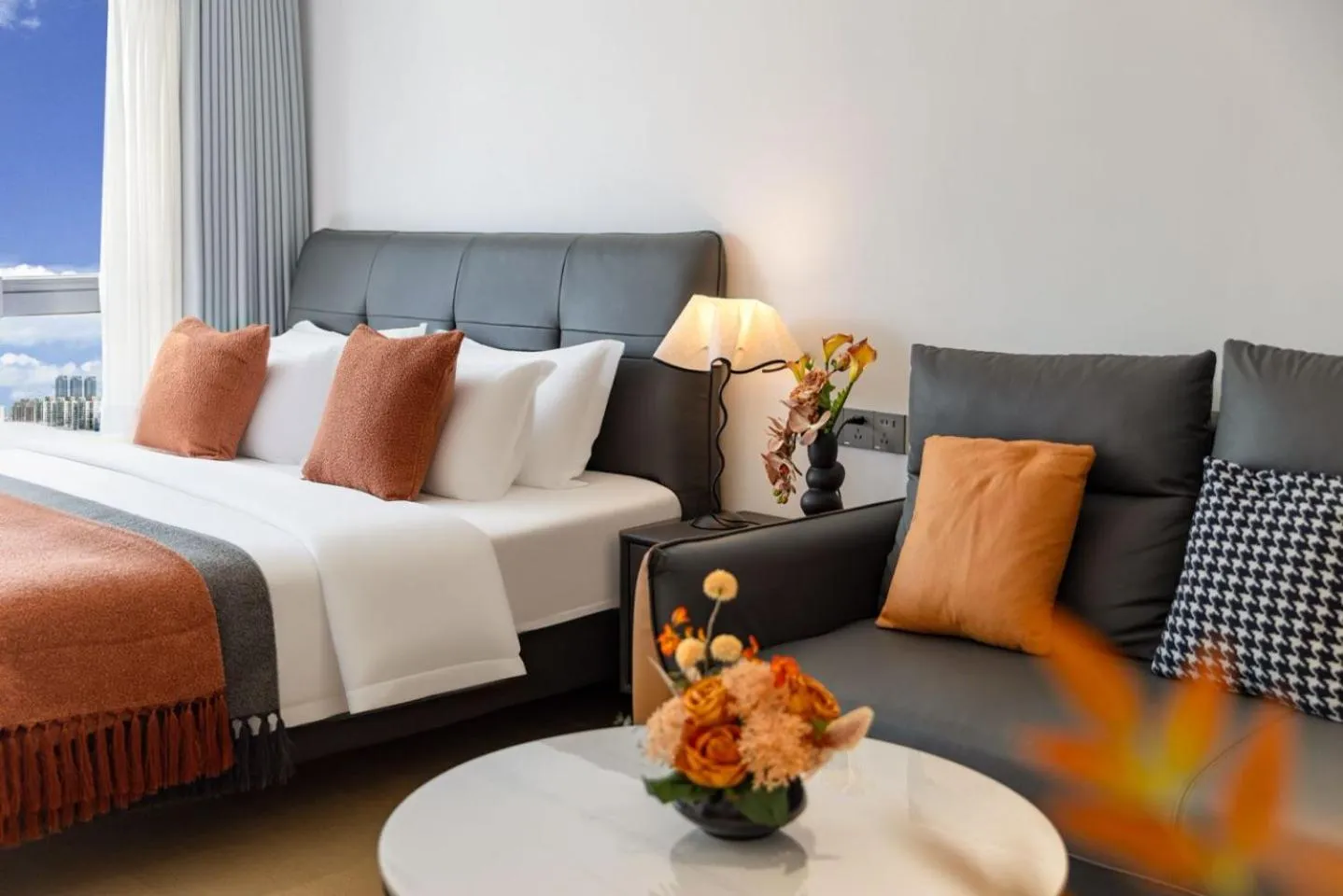 Bed in Mihua International Apartment - Guangzhou Yangang Subway Station Branch