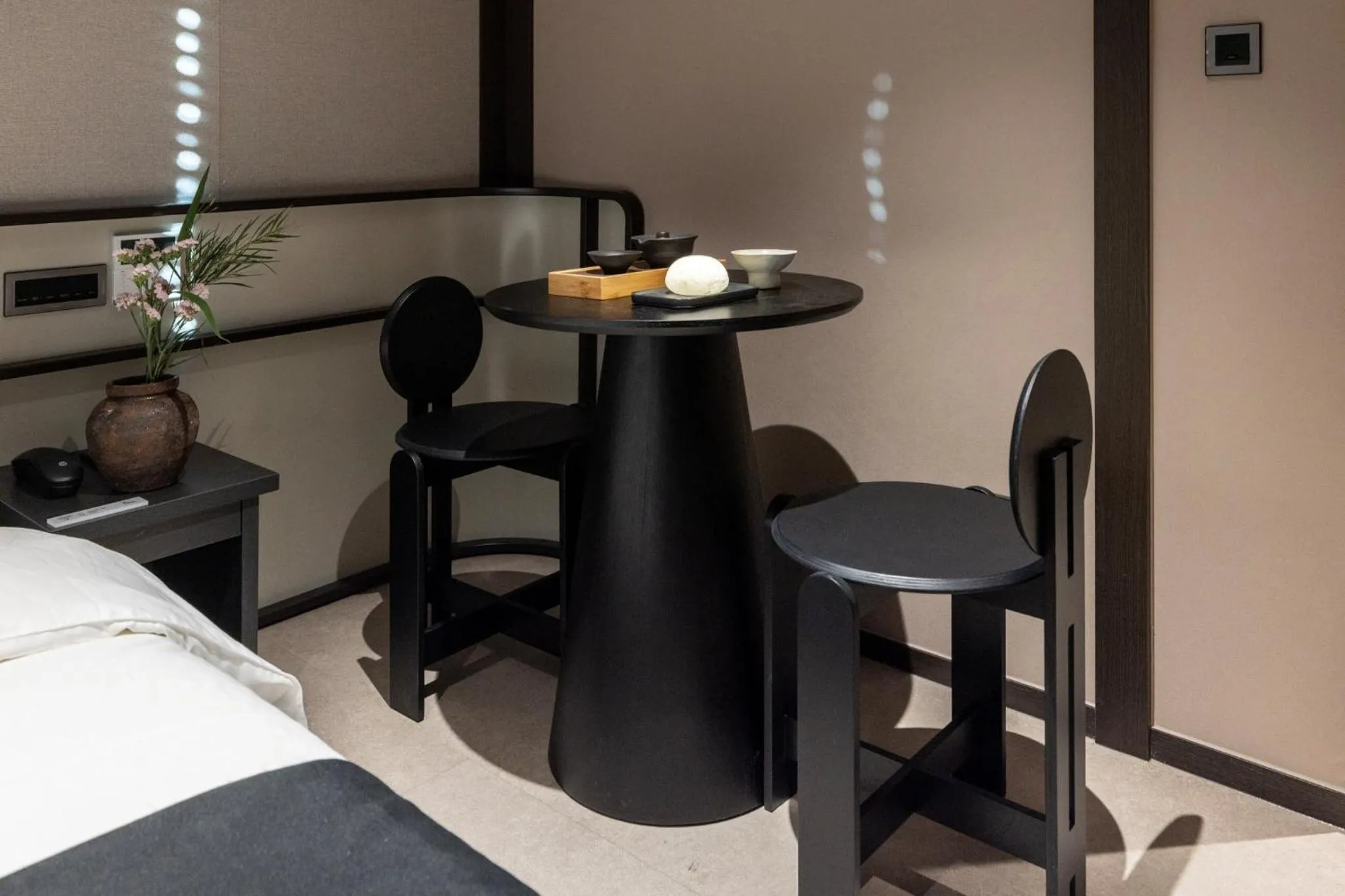 Photo of the whole room, Bed in Anook Hotel and Spa Jongno Unni