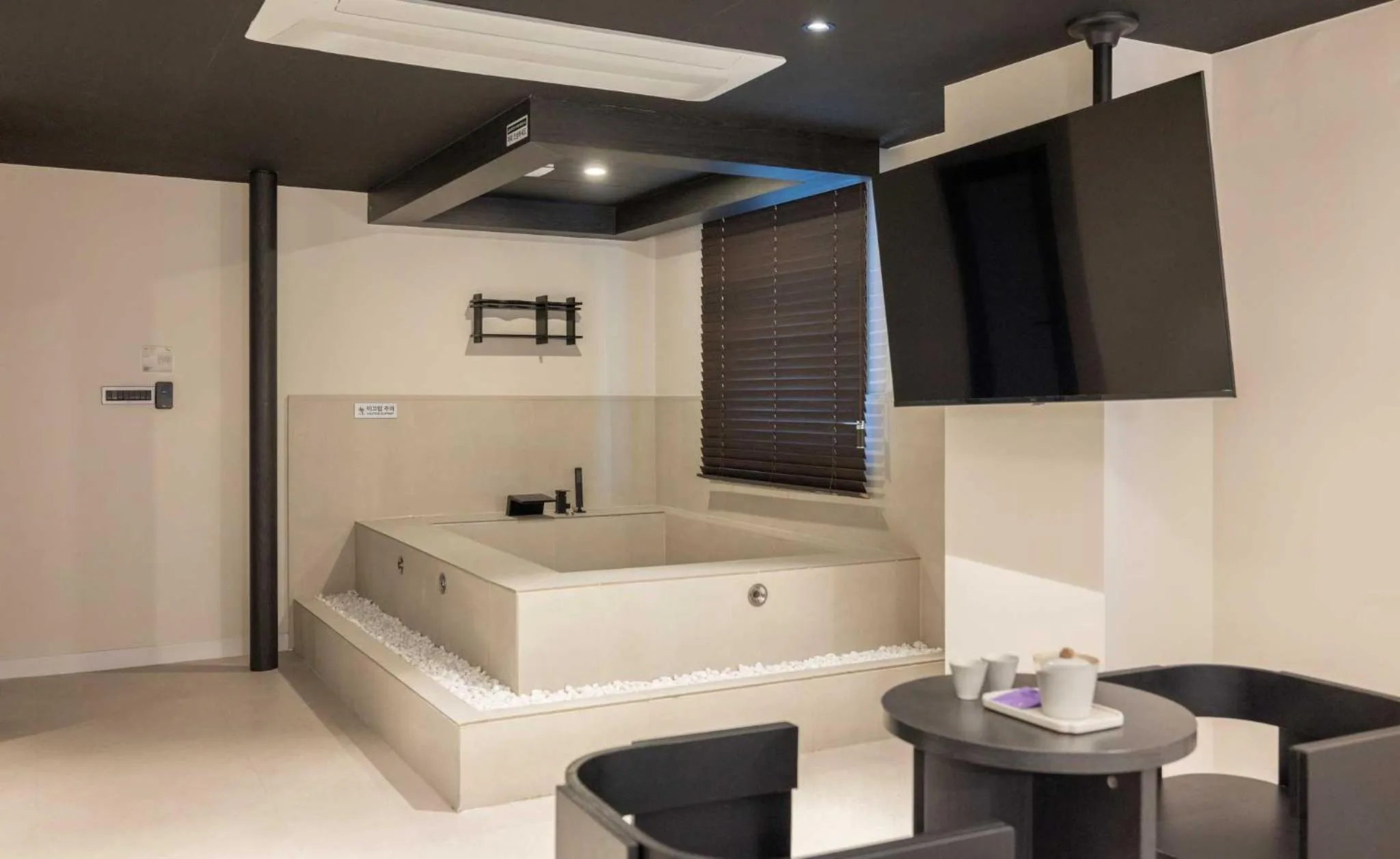 Photo of the whole room in Aank Hotel and Spa Jongno Unni